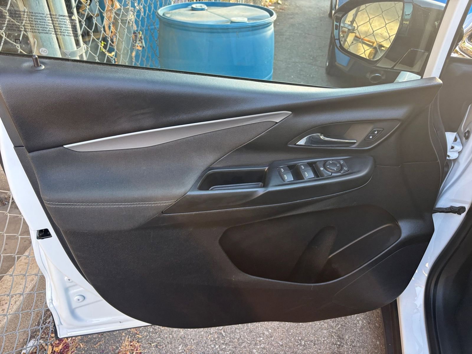Thumbnail: 2023 Chevrolet Bolt EV - 24