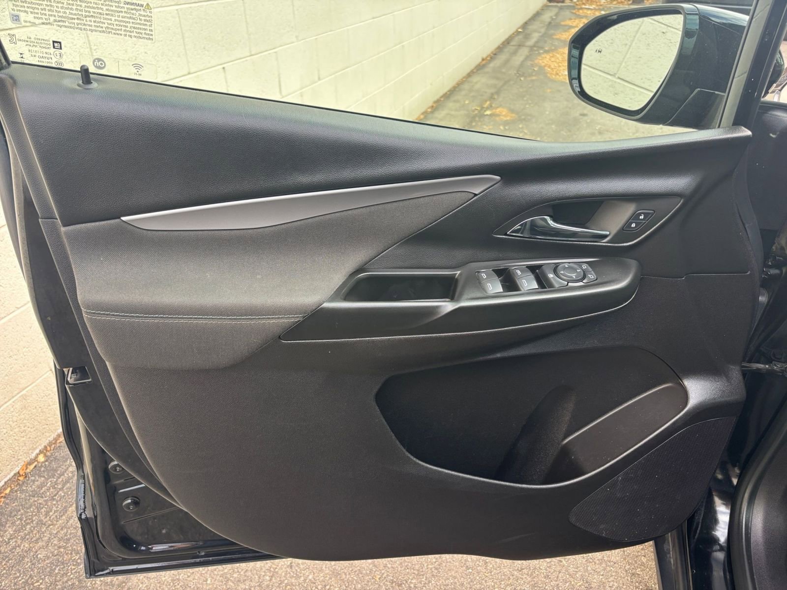 Thumbnail: 2023 Chevrolet Bolt EV - 24