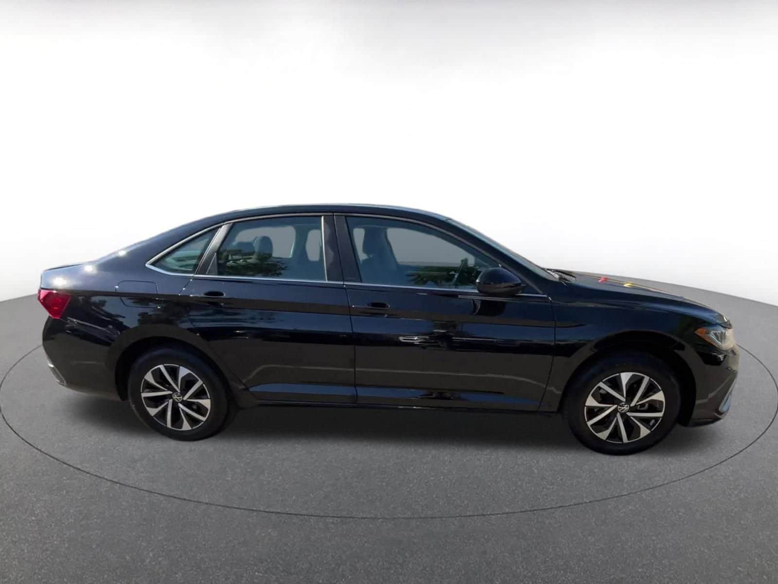 Thumbnail: 2025 Volkswagen Jetta - 16