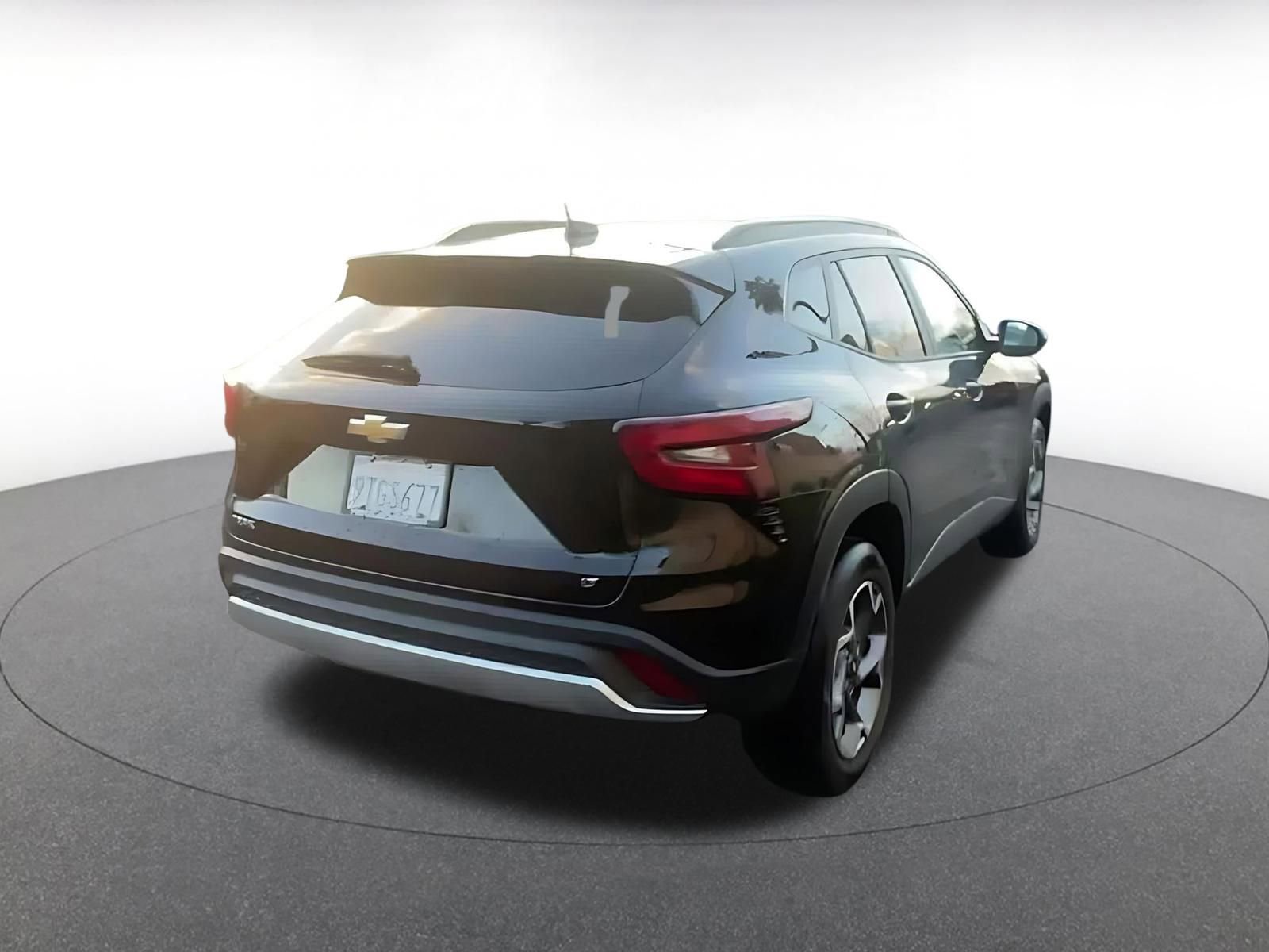 Thumbnail: 2025 Chevrolet Trax - 14