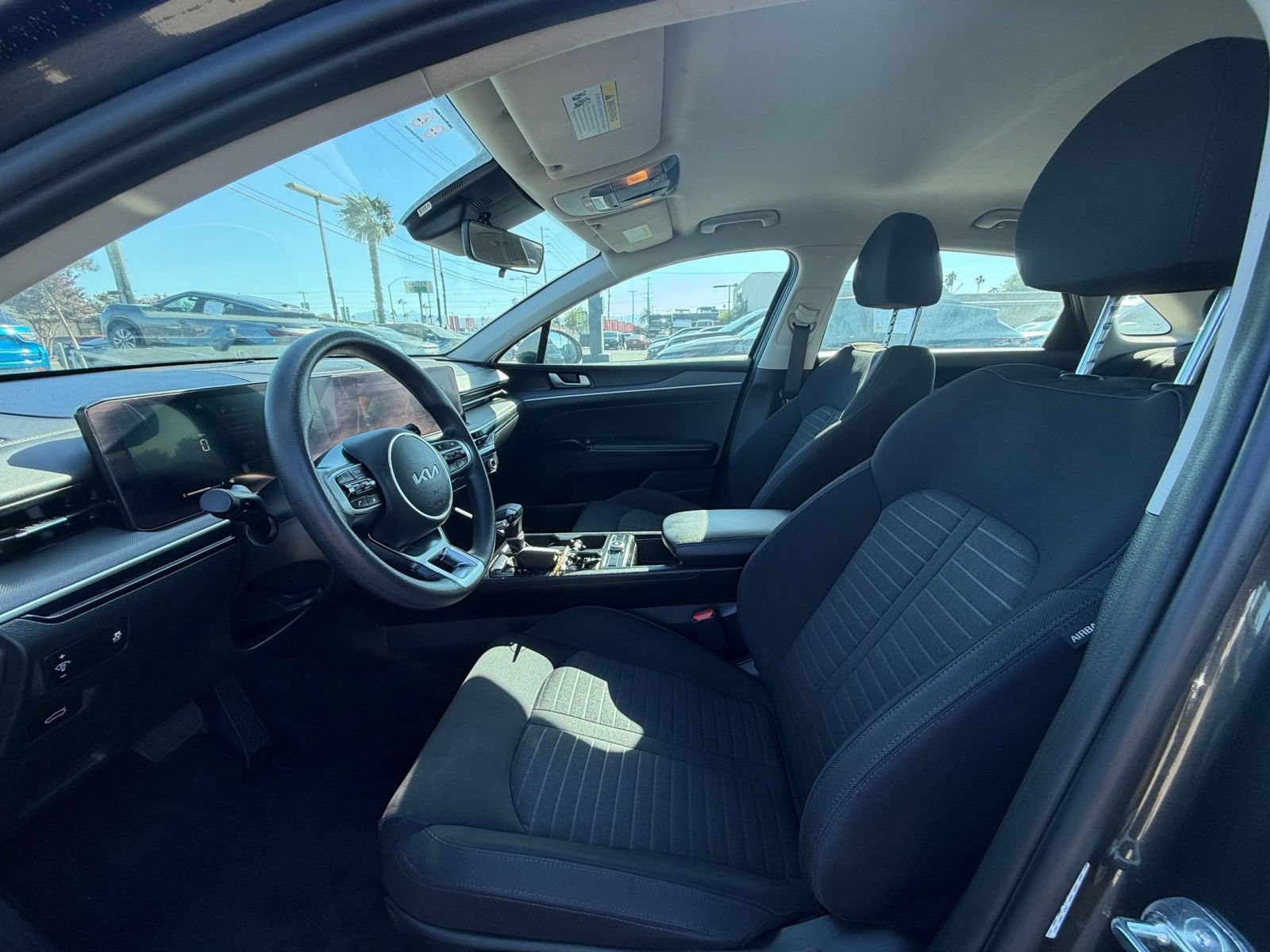 Thumbnail: 2025 Kia K5 - 25
