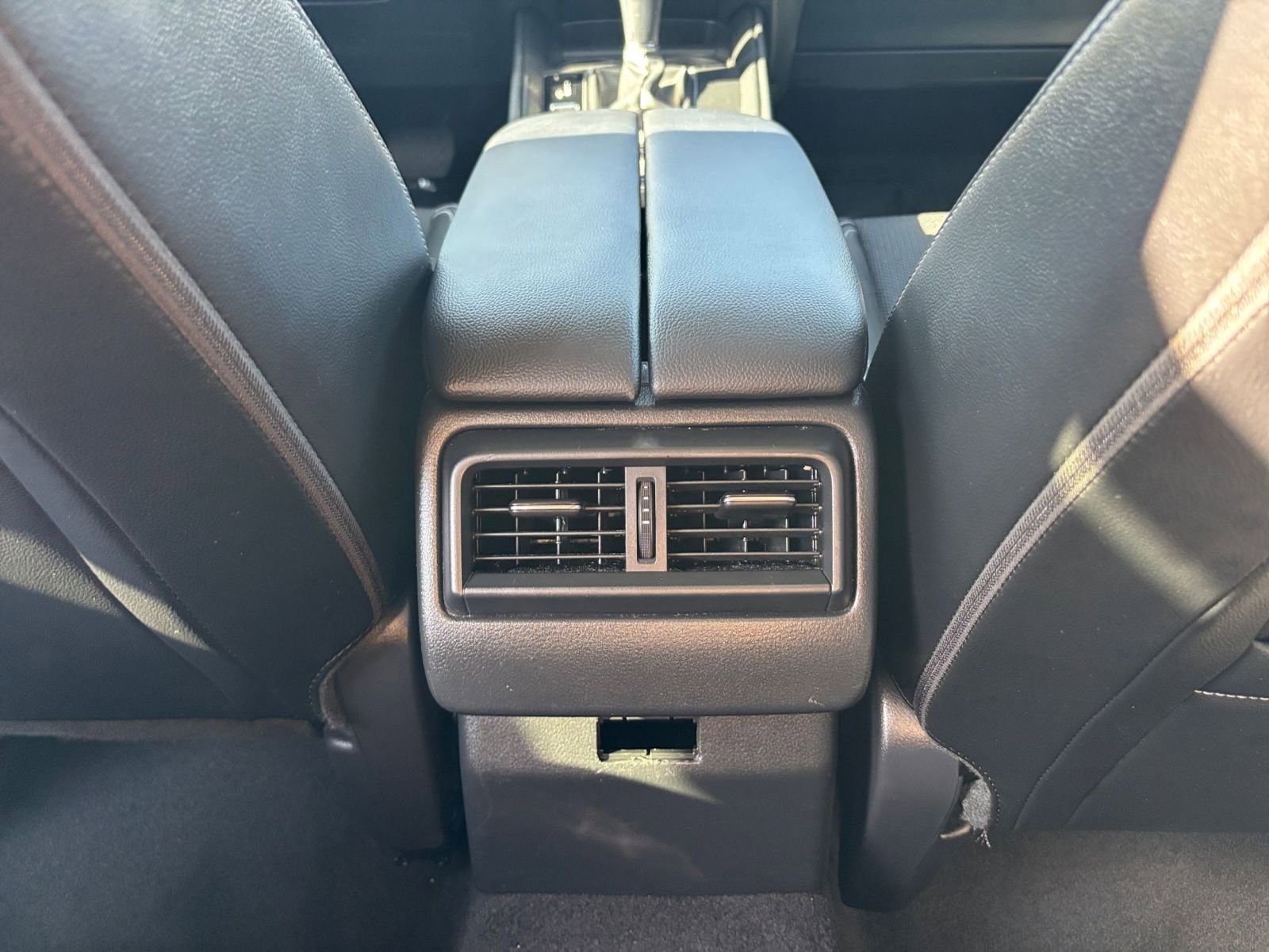 Thumbnail: 2025 Mazda CX-50 - 24