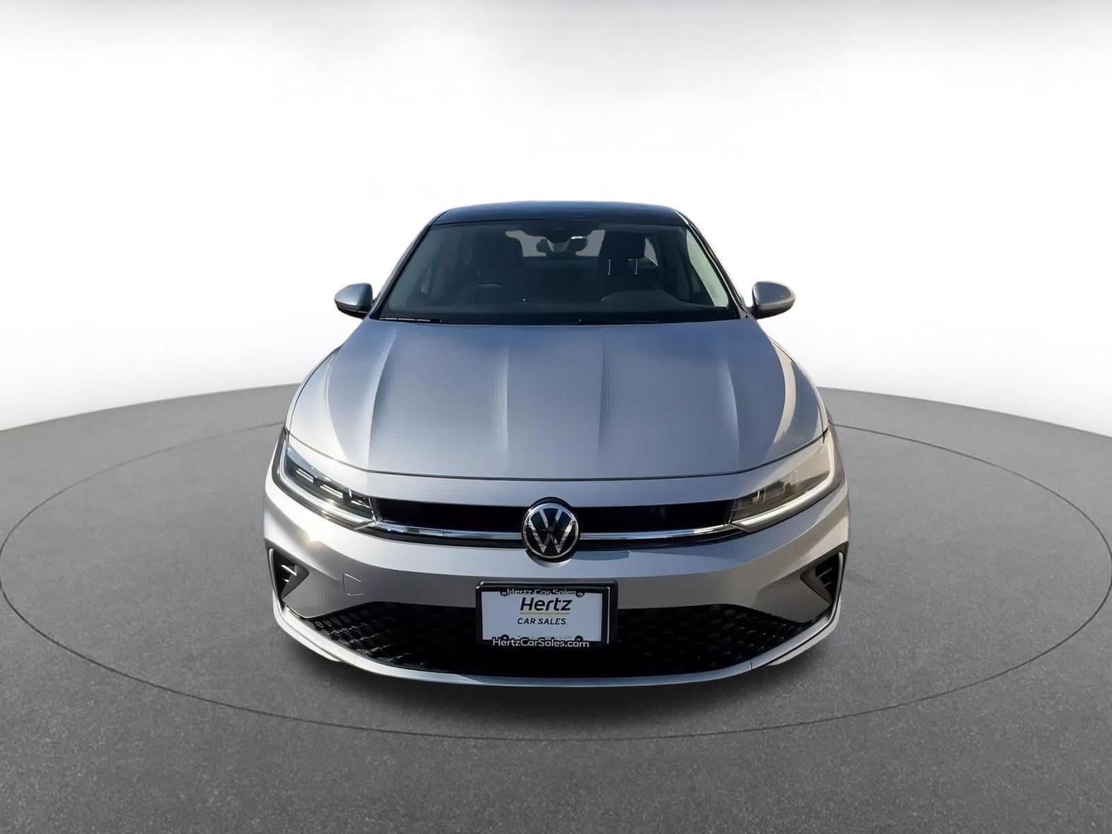 Thumbnail: 2025 Volkswagen Jetta - 4