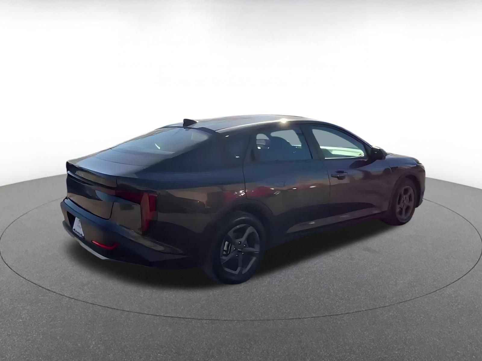Thumbnail: 2025 Kia K4 - 14