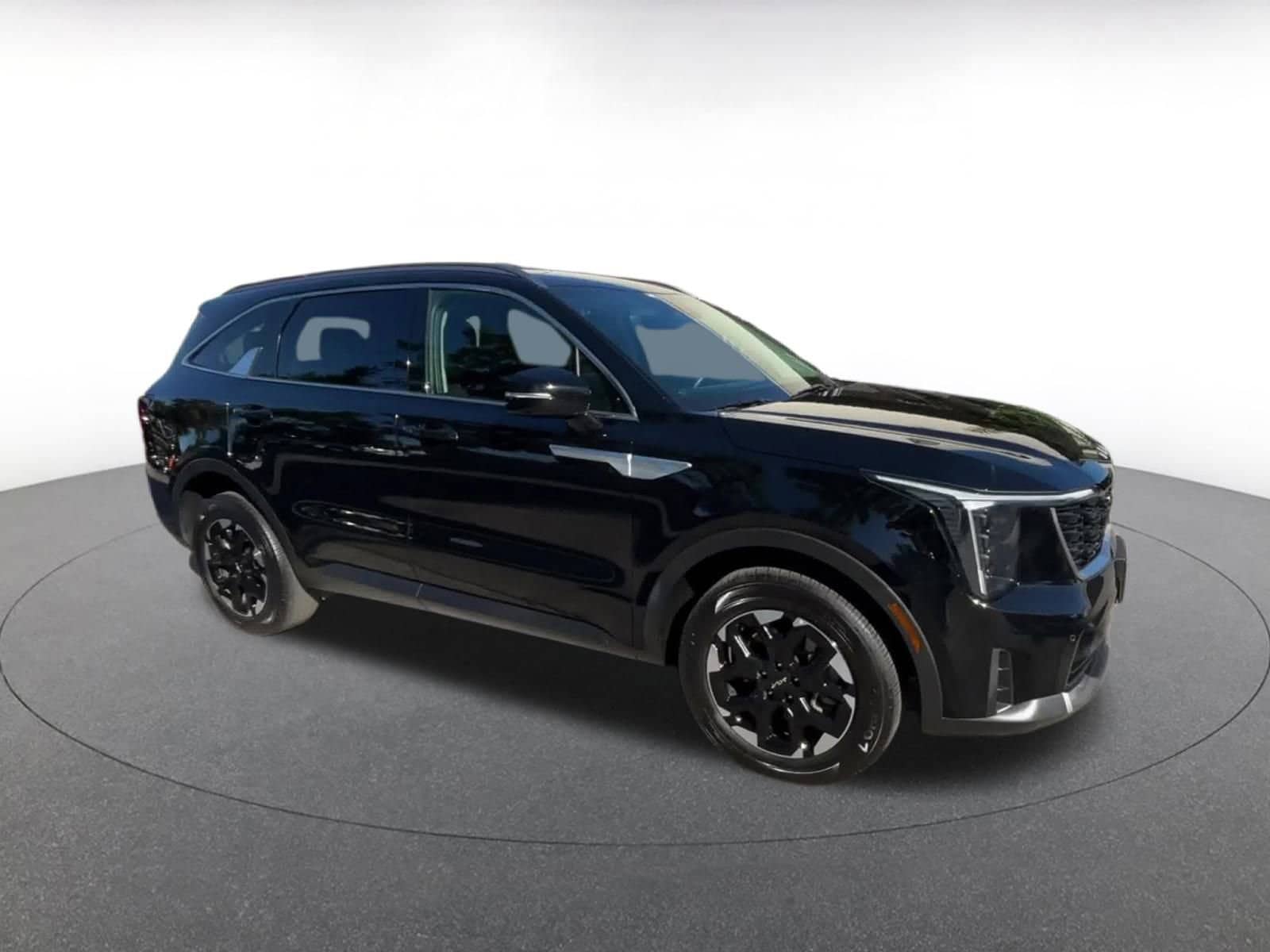 Thumbnail: 2024 Kia Sorento - 3