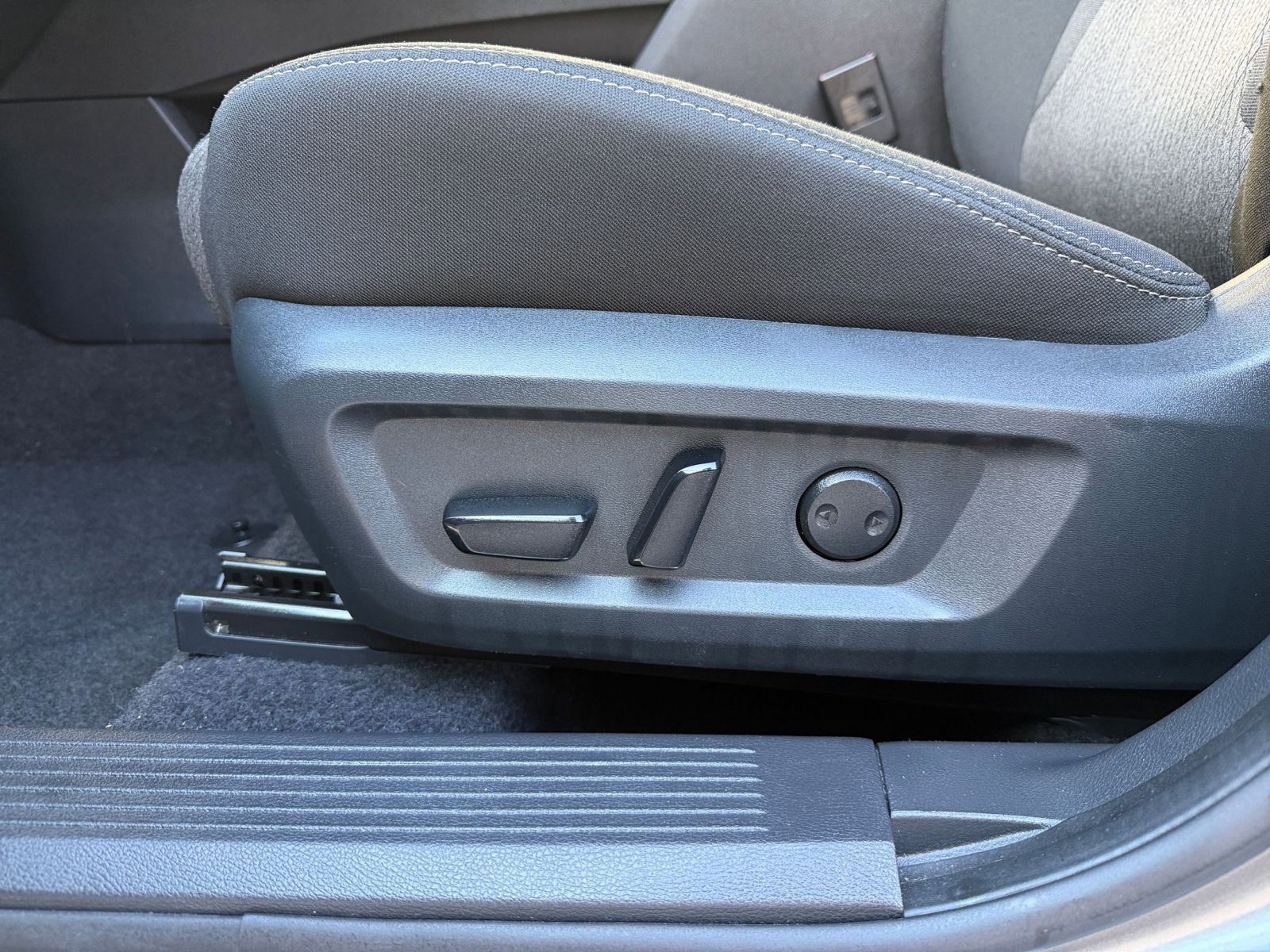 Thumbnail: 2025 Nissan Rogue - 22