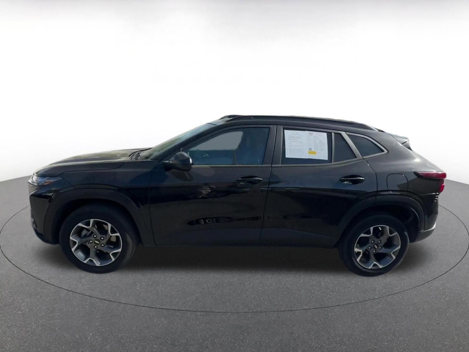 Thumbnail: 2025 Chevrolet Trax - 9