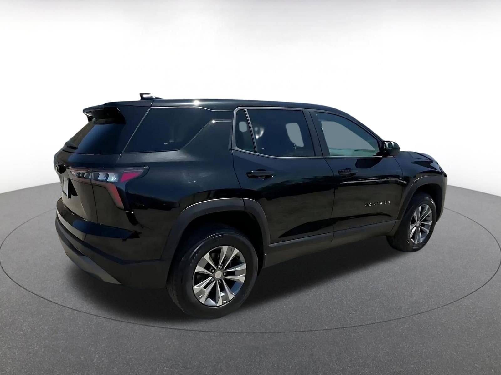 Thumbnail: 2025 Chevrolet Equinox - 15