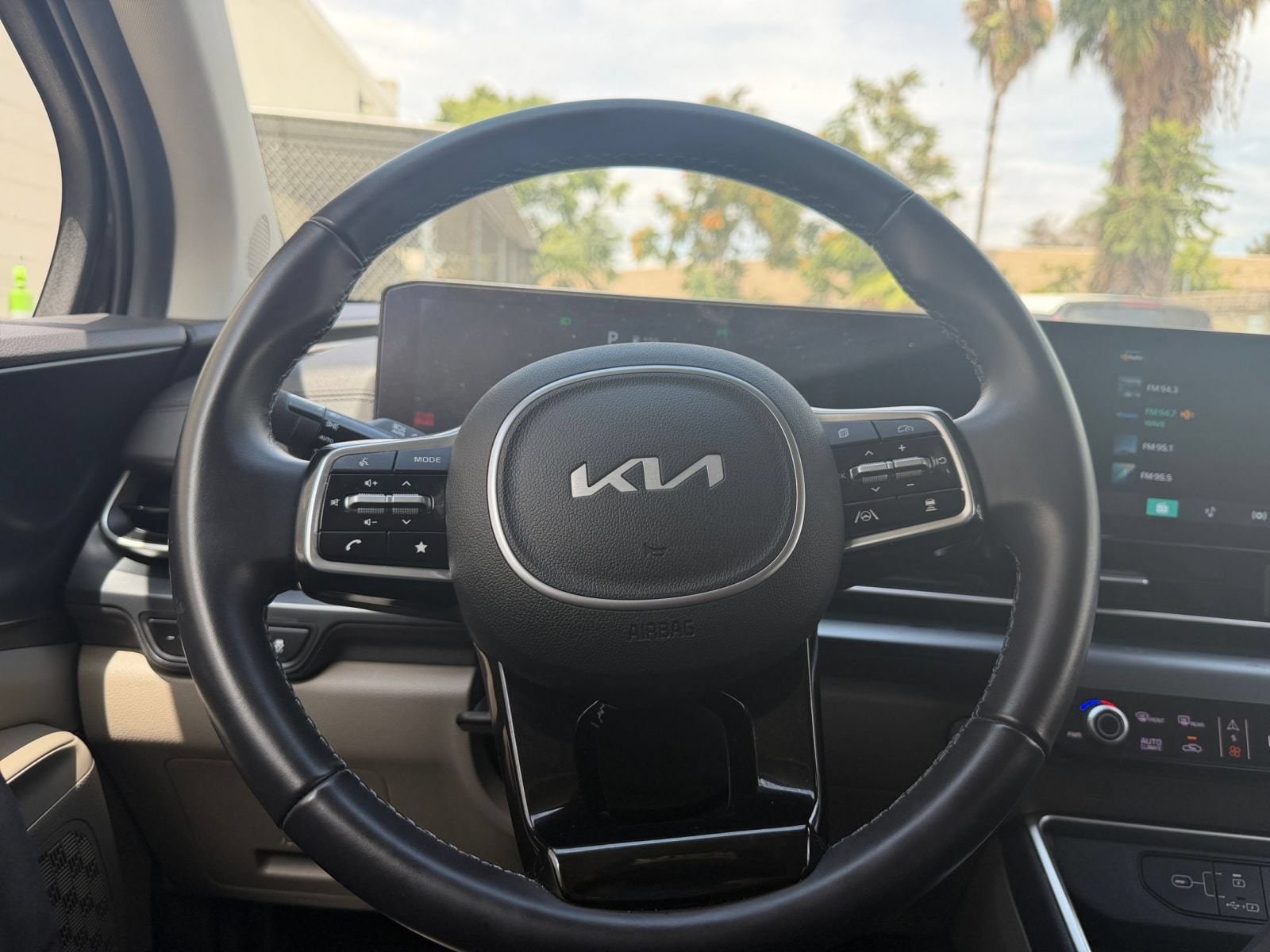 Thumbnail: 2026 Kia Carnival - 30