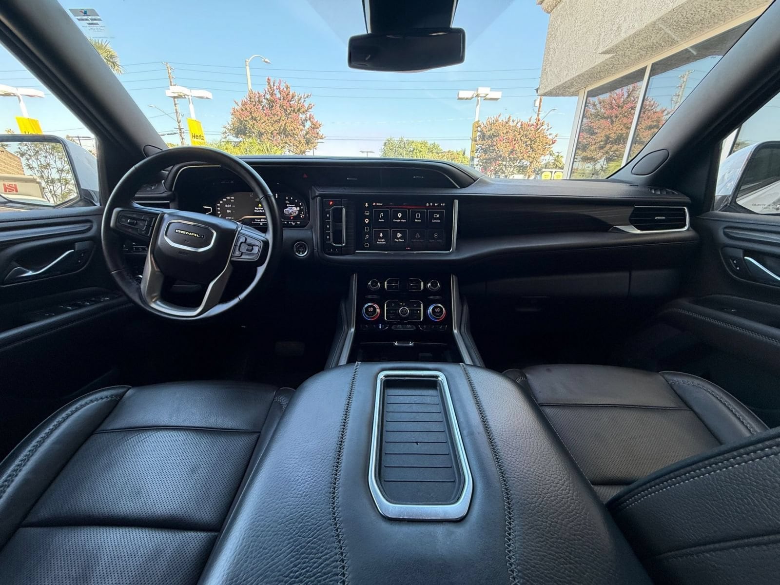 Thumbnail: 2023 GMC Yukon - 35