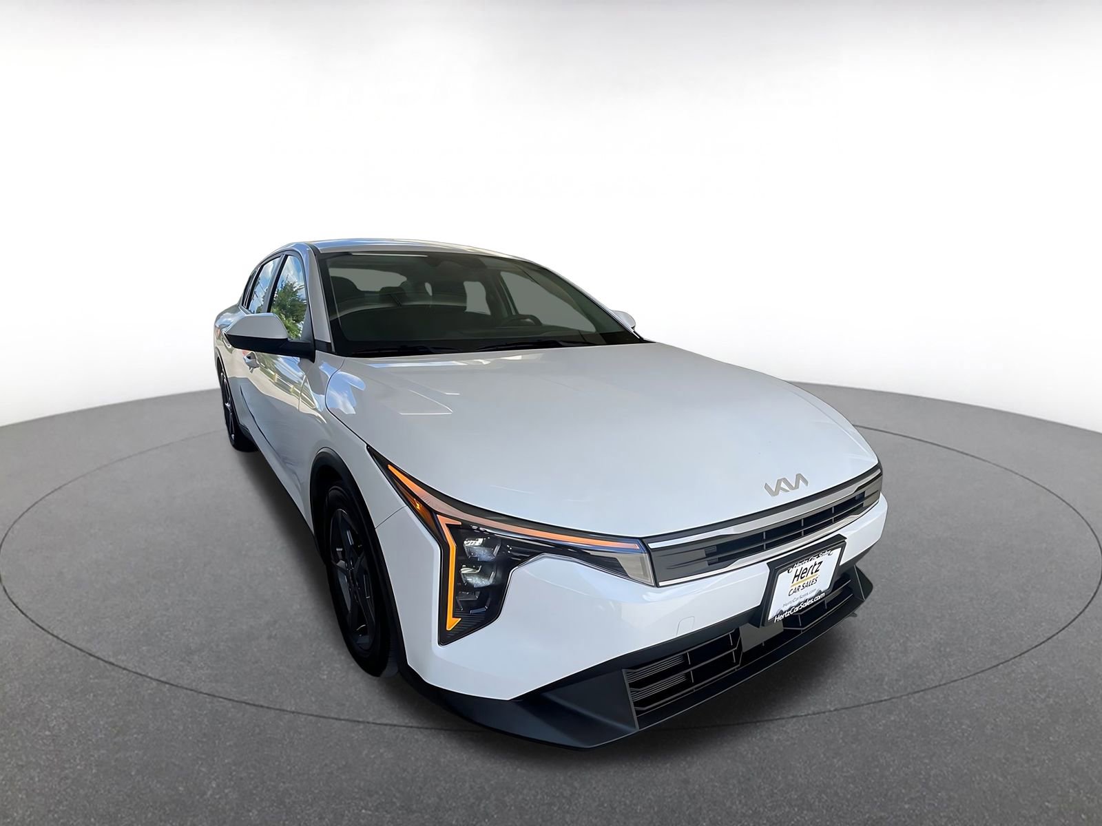 Thumbnail: 2025 Kia K4 - 1