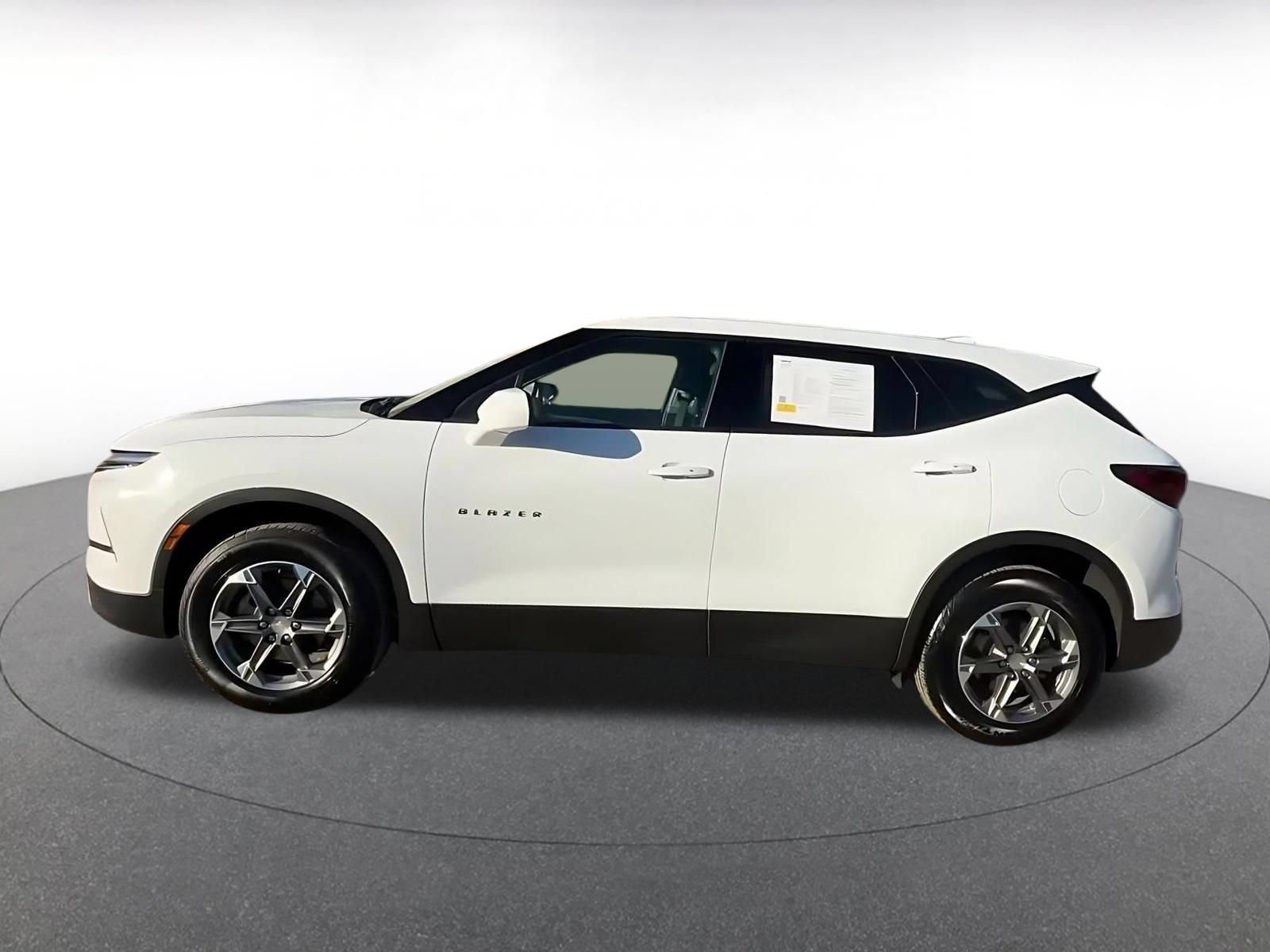 Thumbnail: 2026 Chevrolet Blazer - 9