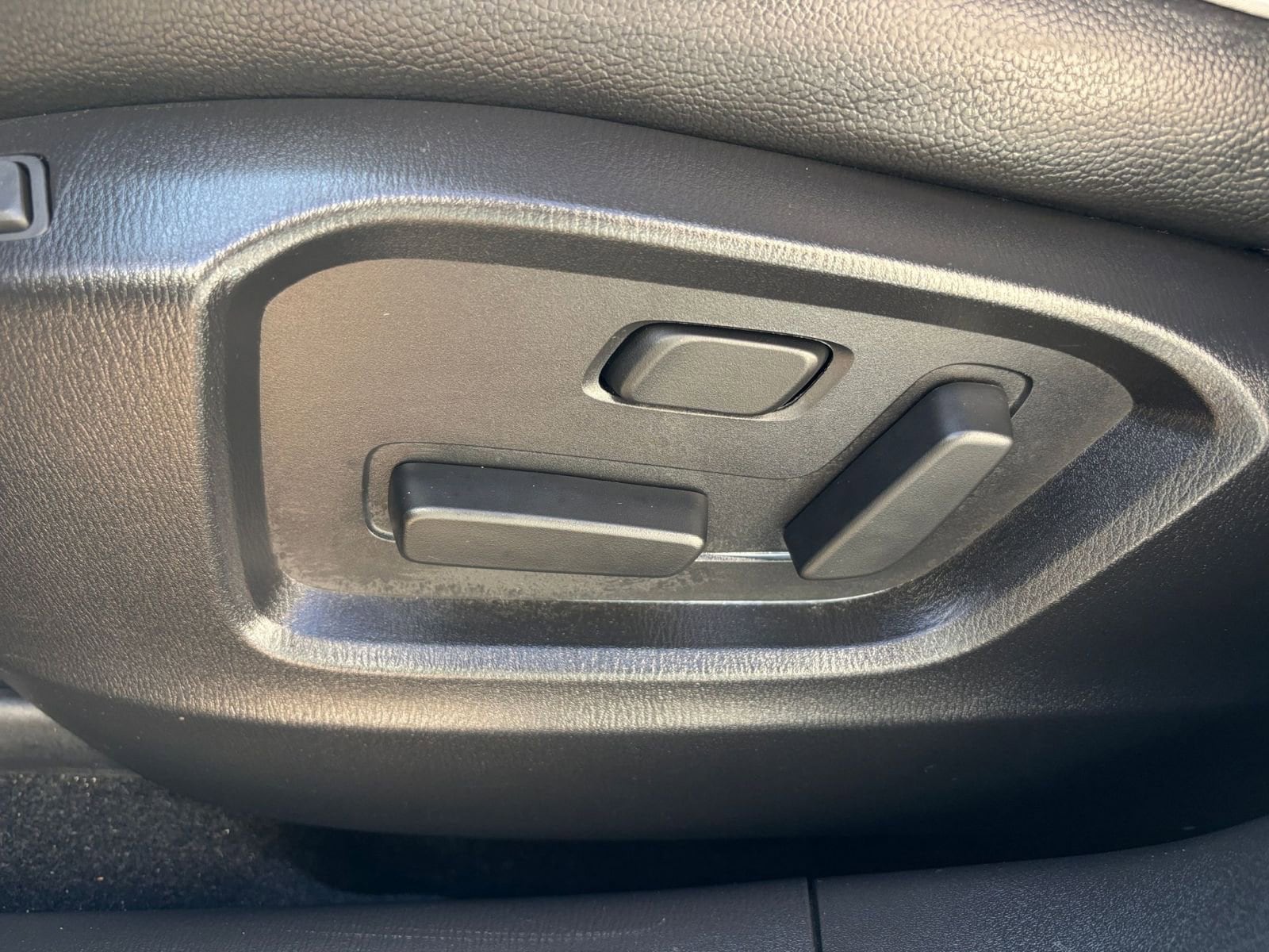 Thumbnail: 2025 Mazda CX-5 - 23