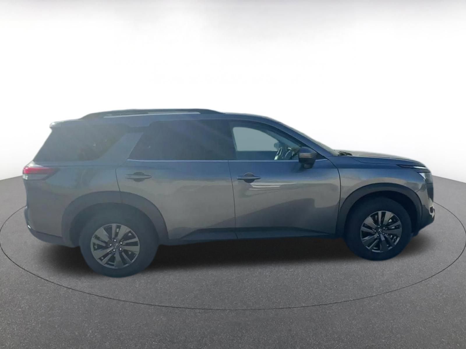 Thumbnail: 2025 Nissan Pathfinder - 16