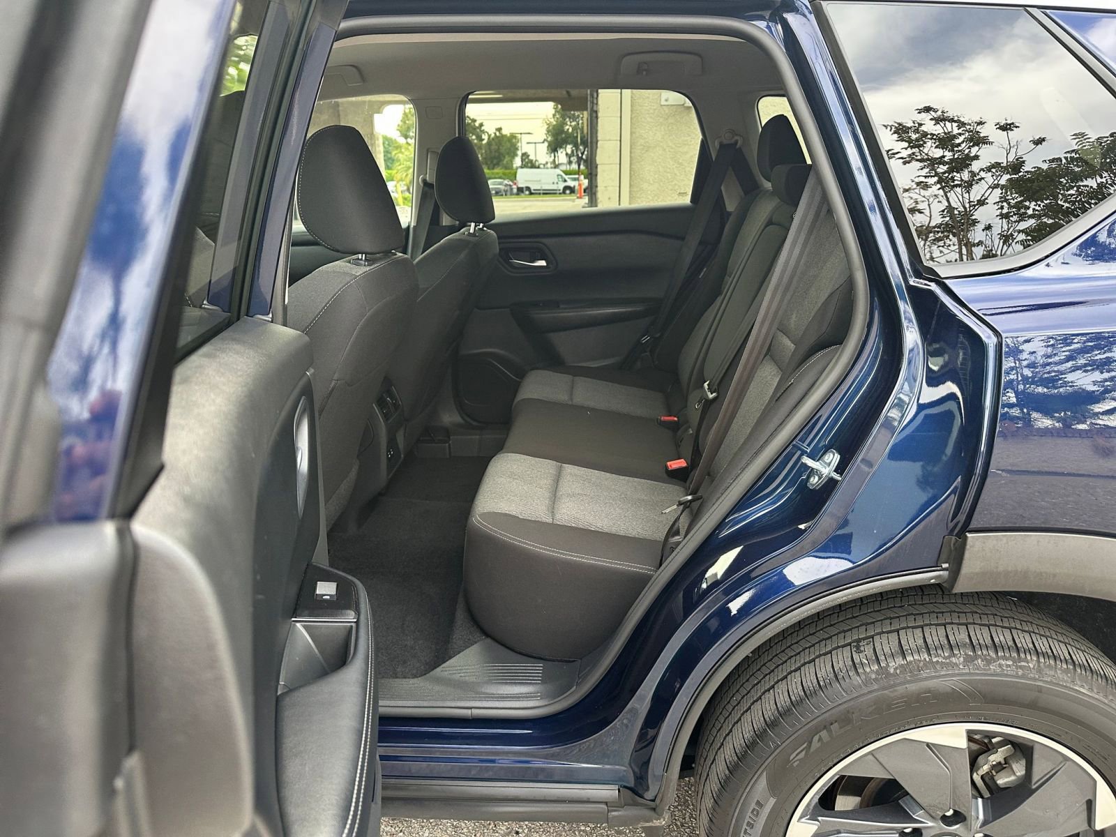 Thumbnail: 2025 Nissan Rogue - 25