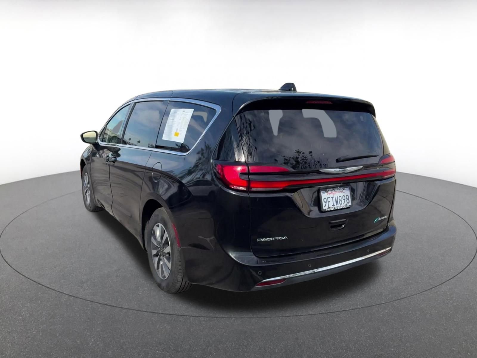 Thumbnail: 2023 Chrysler Pacifica - 11