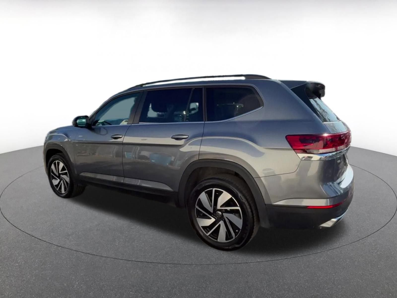 Thumbnail: 2025 Volkswagen Atlas - 10