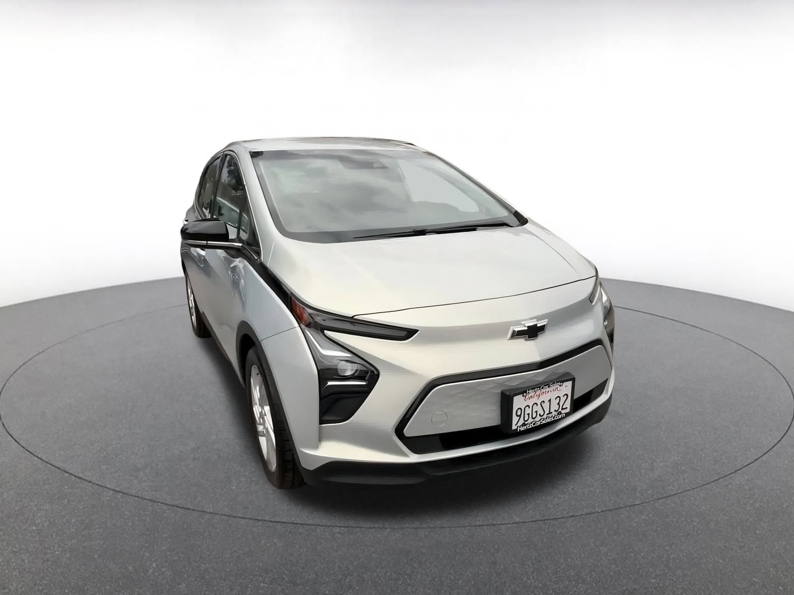 Thumbnail: 2023 Chevrolet Bolt EV - 3
