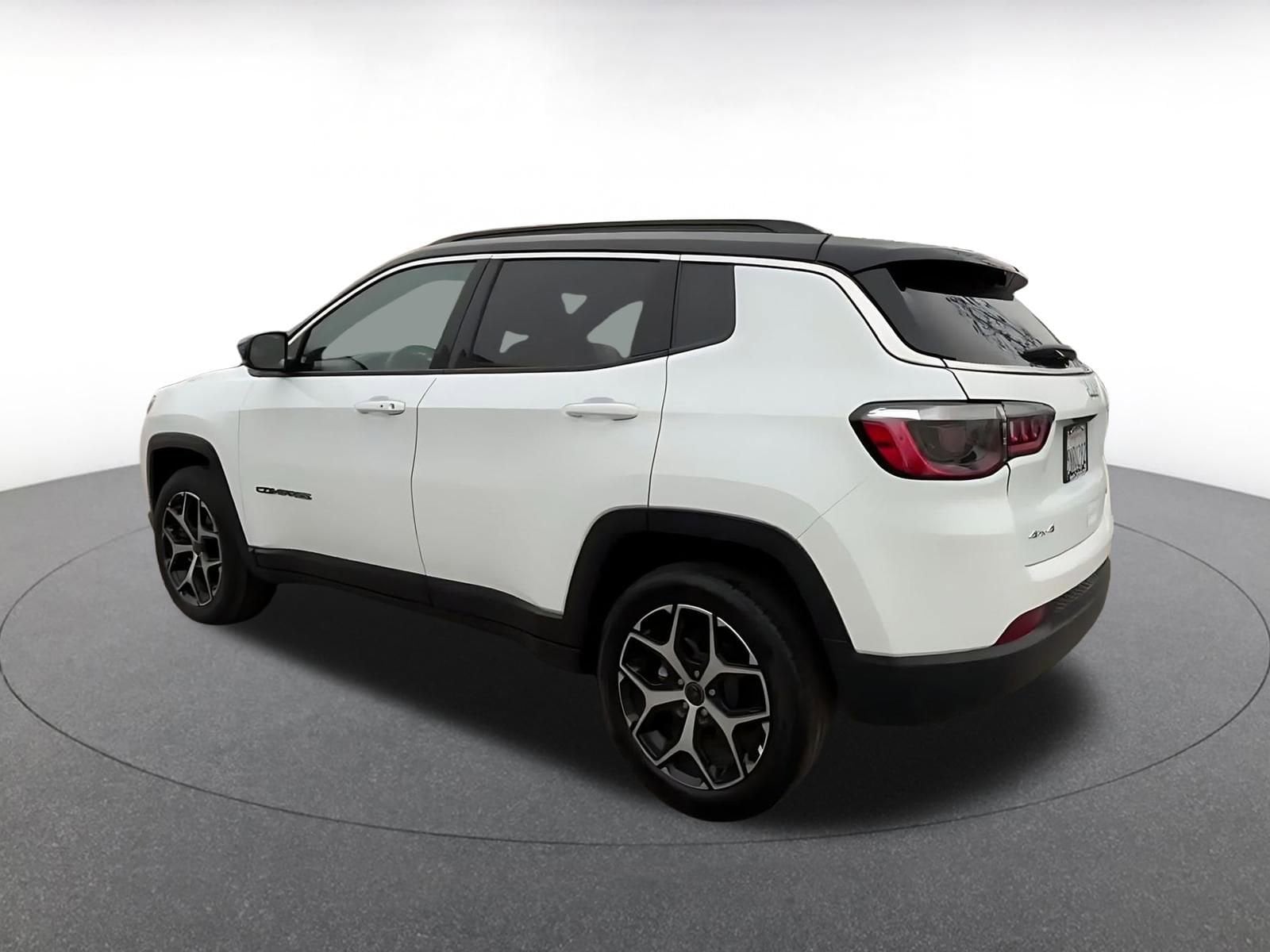 Thumbnail: 2025 Jeep Compass - 10