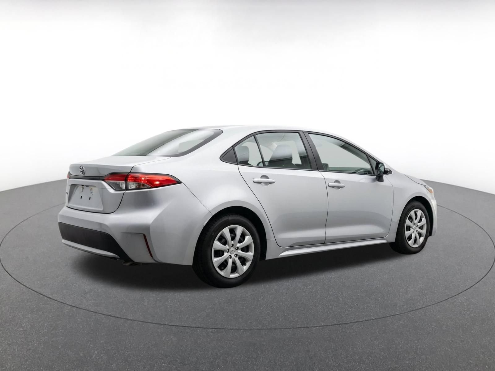 Thumbnail: 2025 Toyota Corolla - 9