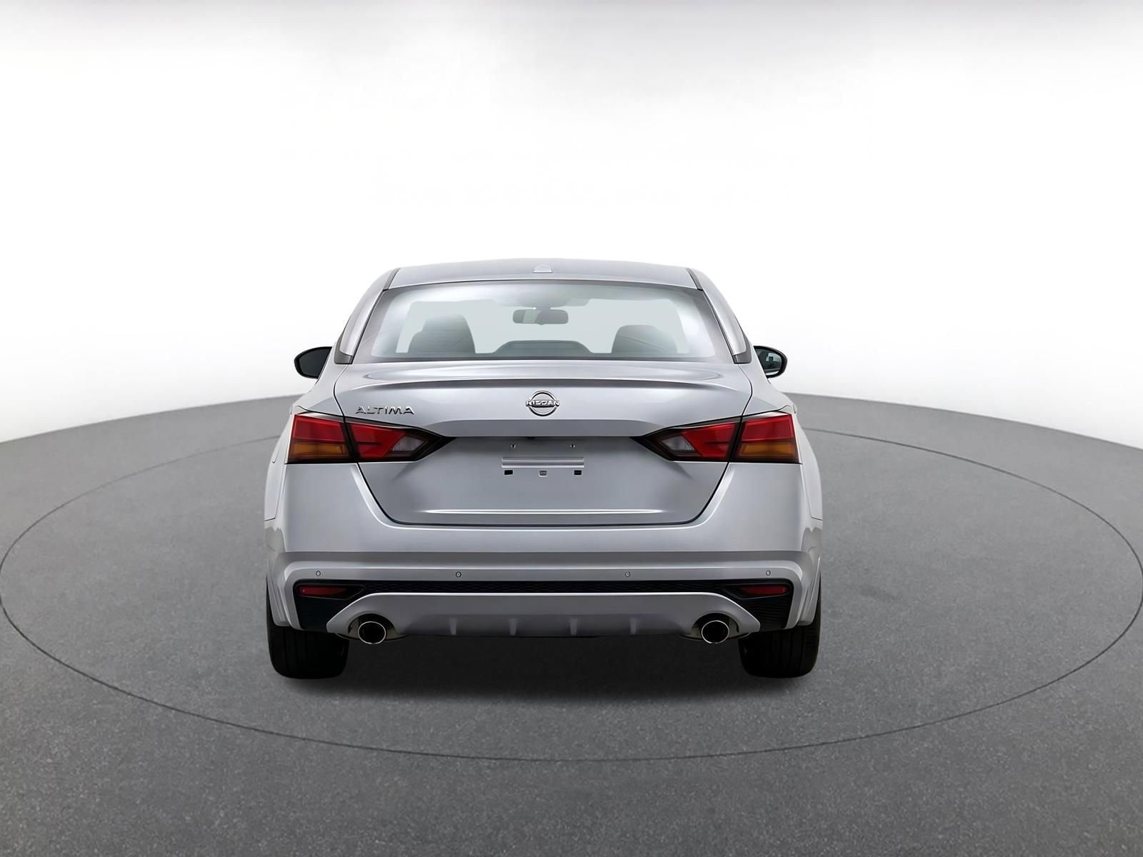 Thumbnail: 2025 Nissan Altima - 8