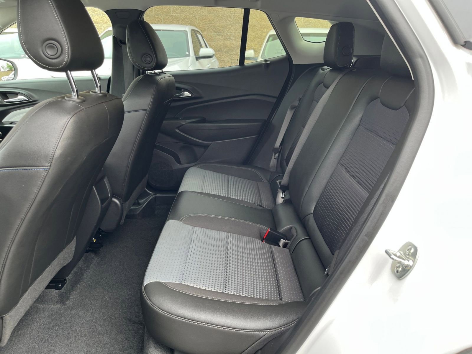 Thumbnail: 2025 Chevrolet Trax - 29