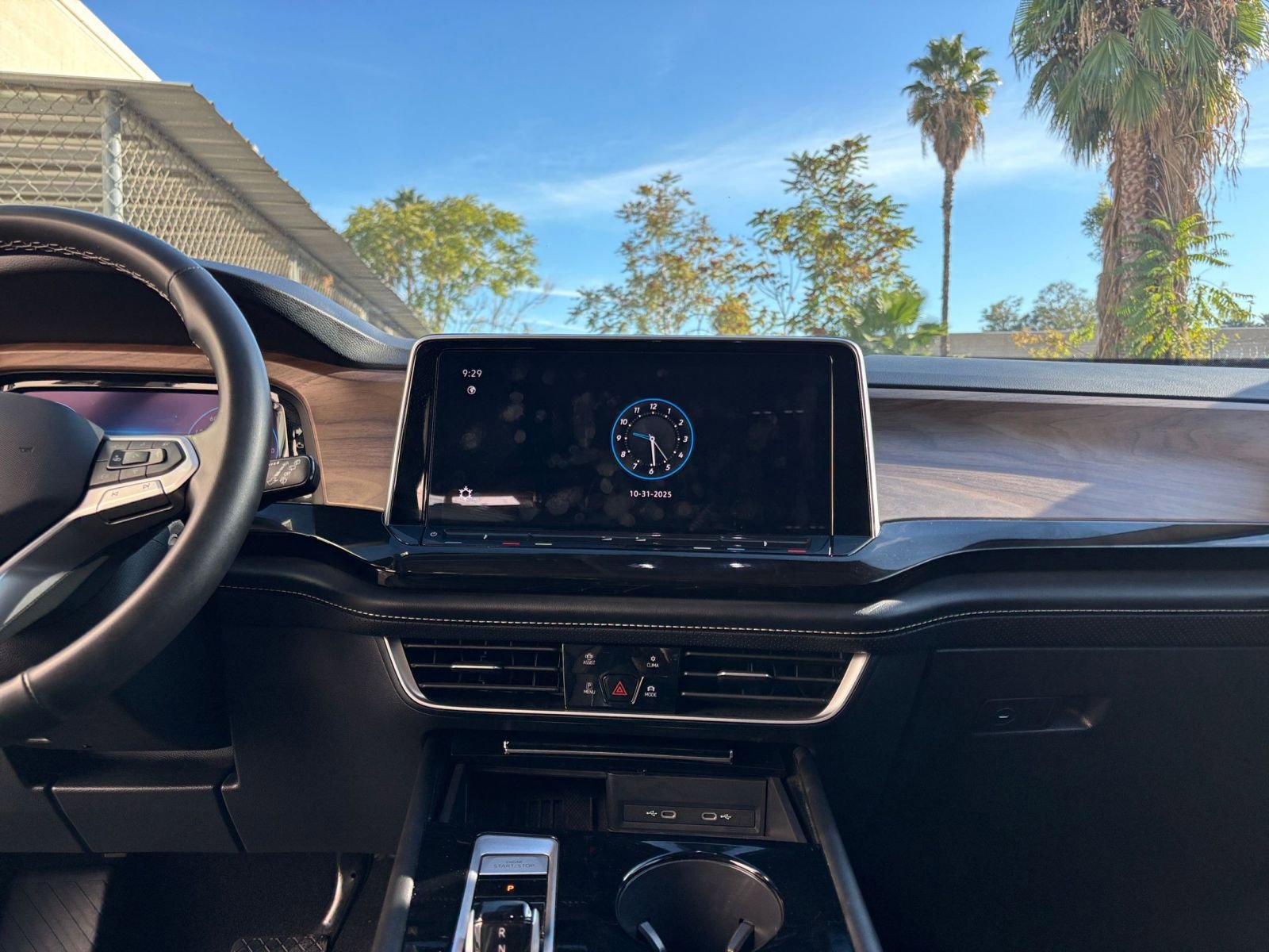 Thumbnail: 2025 Volkswagen Atlas - 18