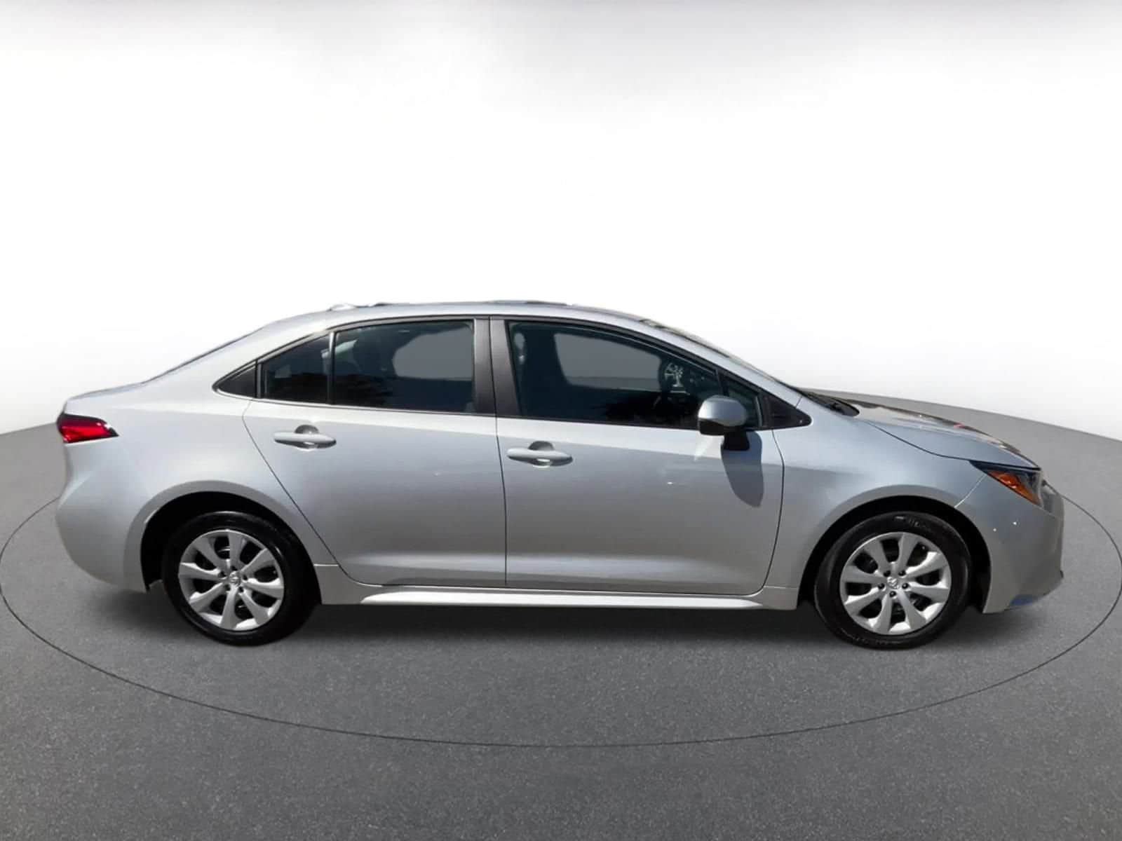 Thumbnail: 2025 Toyota Corolla - 16