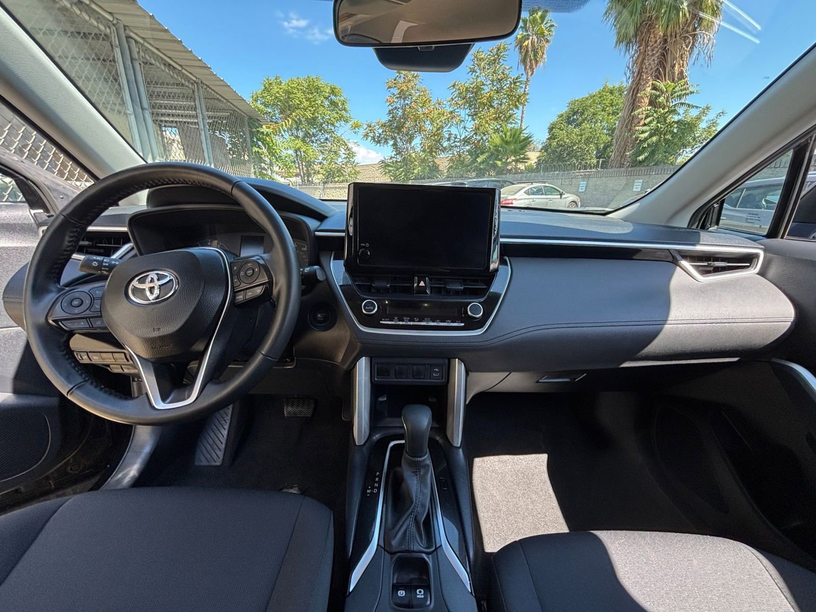 Thumbnail: 2025 Toyota Corolla Cross - 33