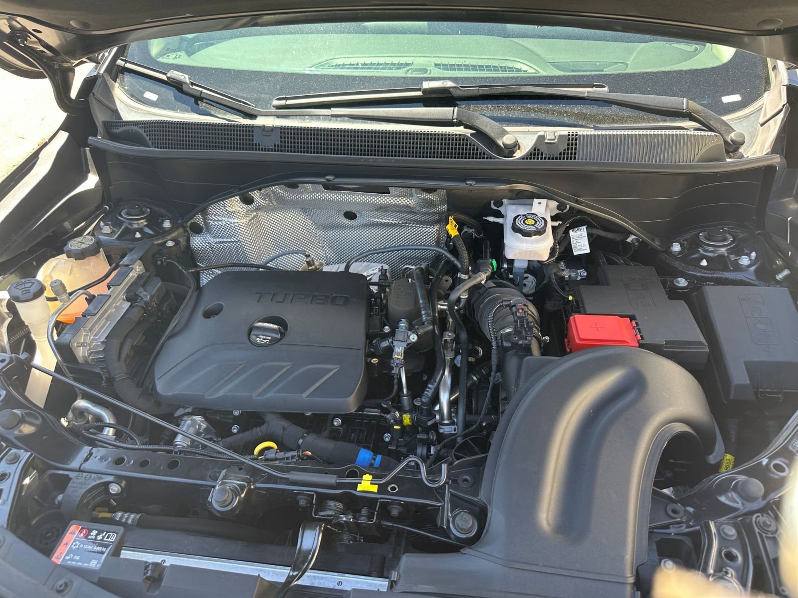 Thumbnail: 2025 Buick Encore GX - 31