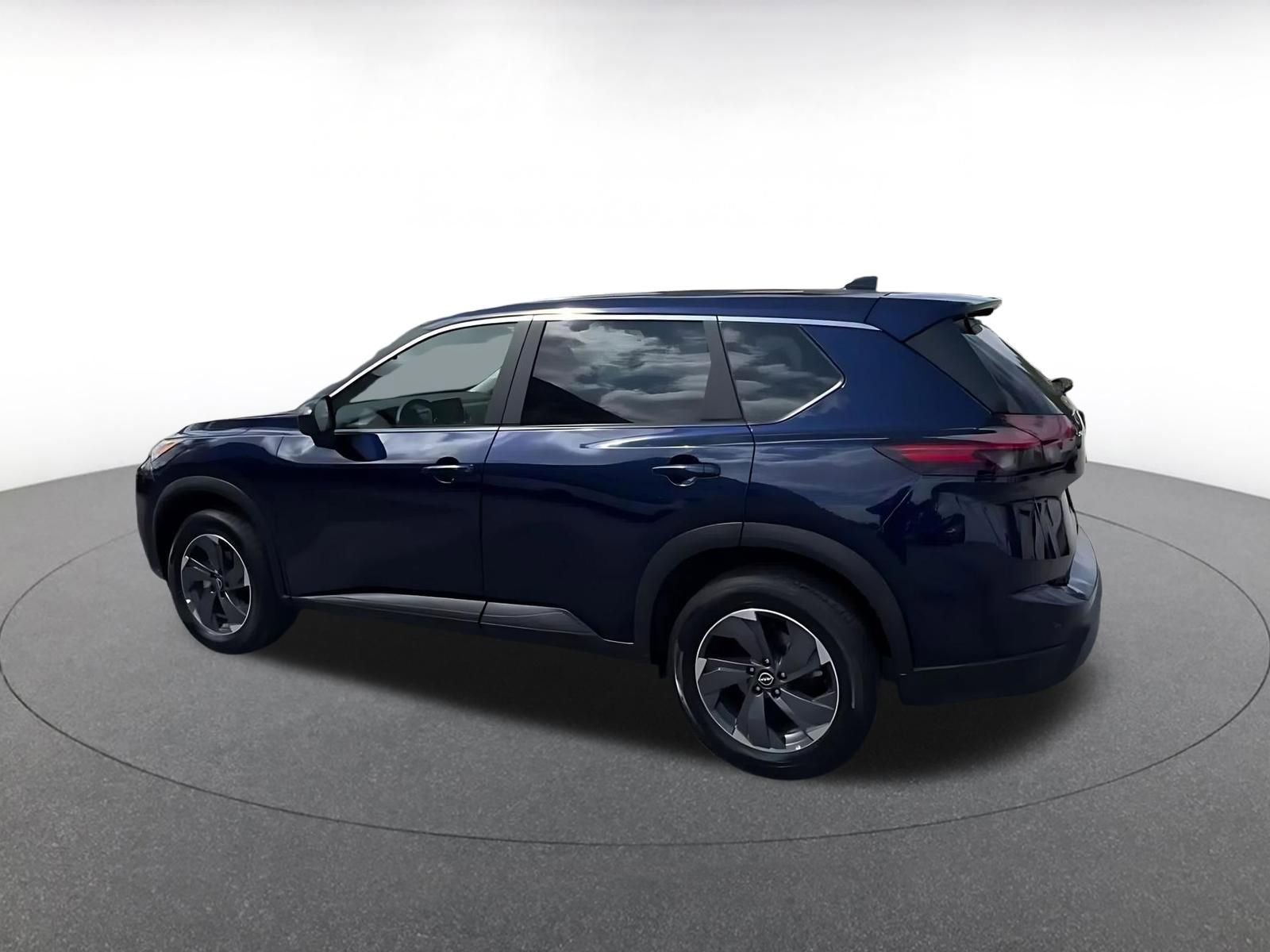 Thumbnail: 2025 Nissan Rogue - 10