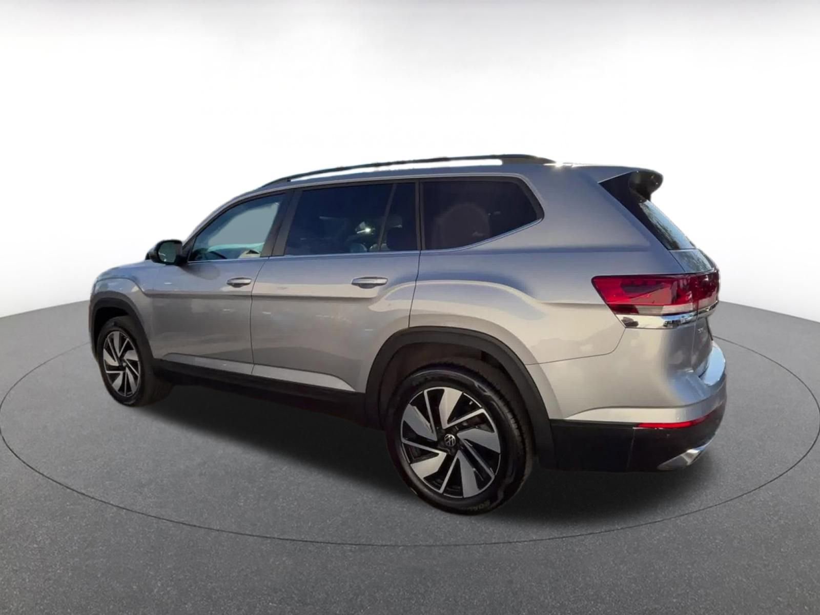 Thumbnail: 2025 Volkswagen Atlas - 10