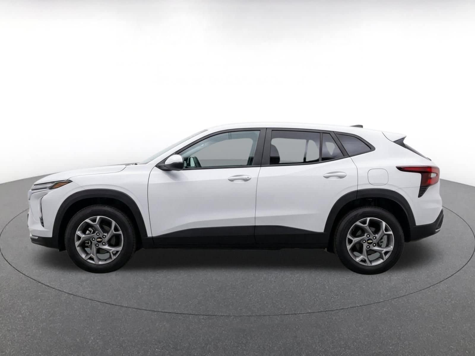 Thumbnail: 2025 Chevrolet Trax - 4