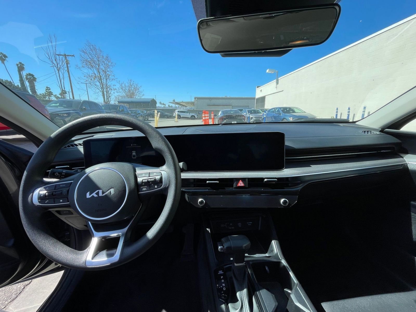 Thumbnail: 2025 Kia K5 - 34