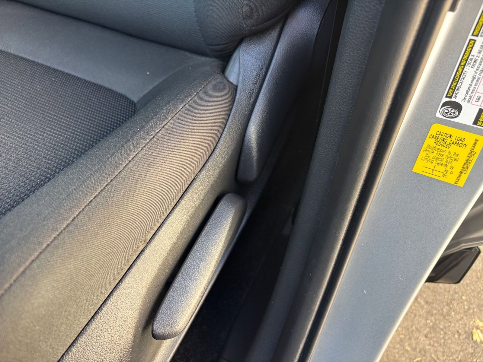 Thumbnail: 2025 Toyota RAV4 - 23