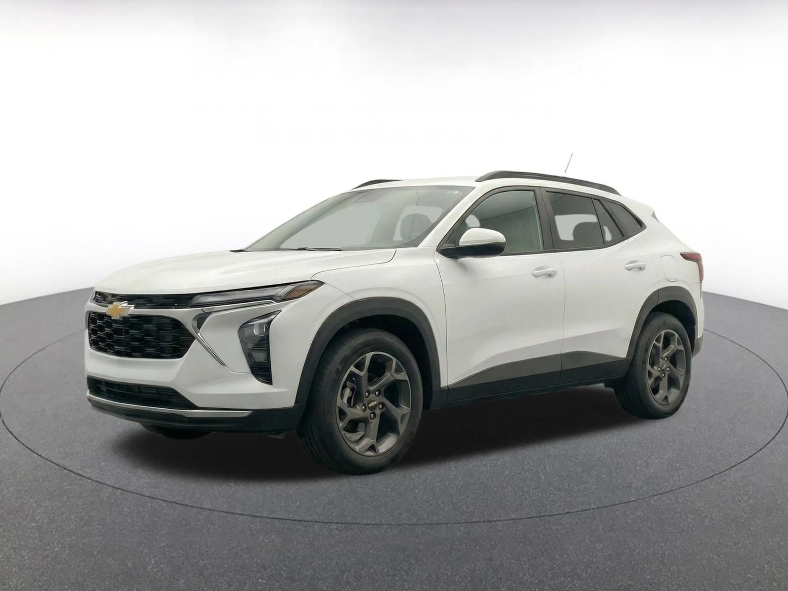 Thumbnail: 2025 Chevrolet Trax - 3