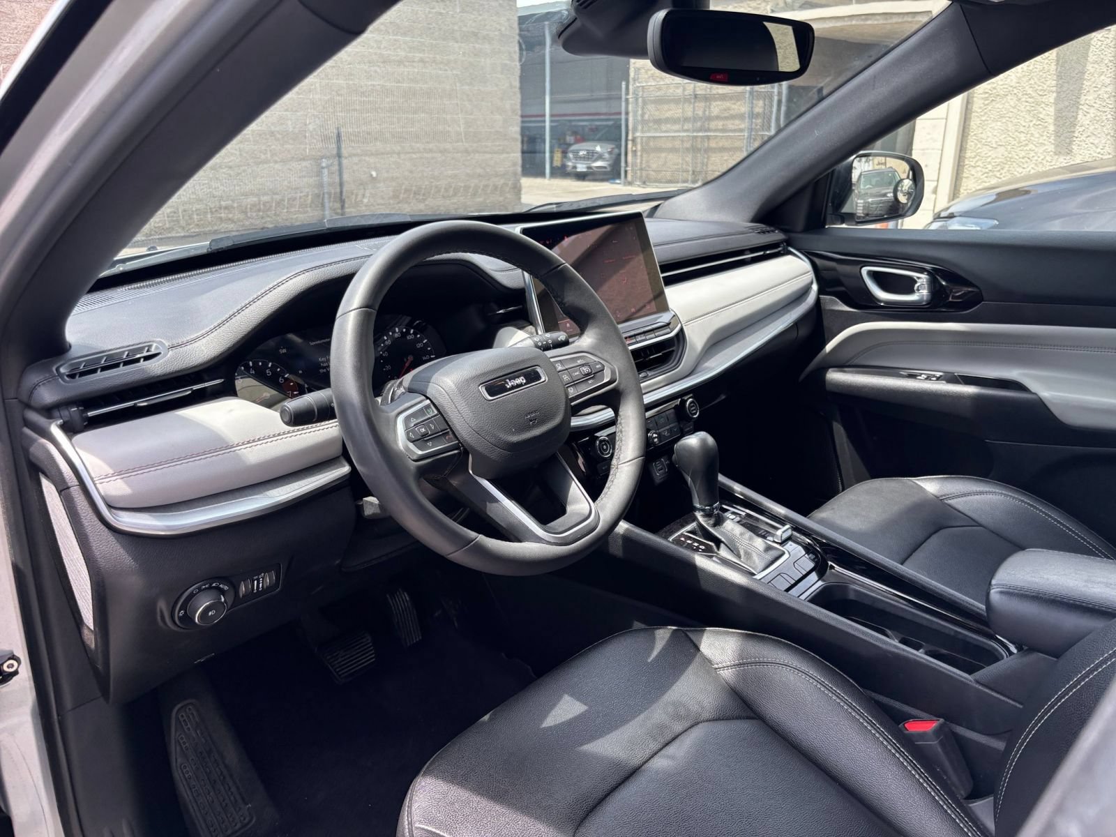 Thumbnail: 2025 Jeep Compass - 34