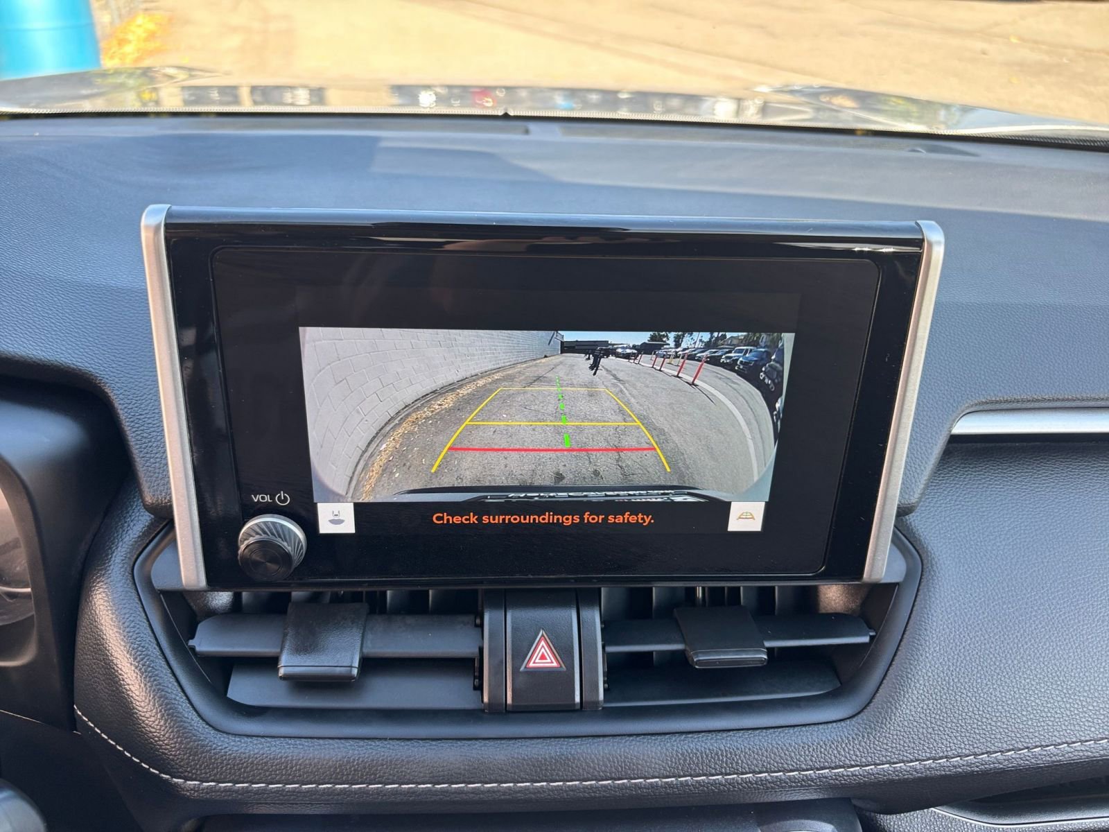 Thumbnail: 2025 Toyota RAV4 - 17