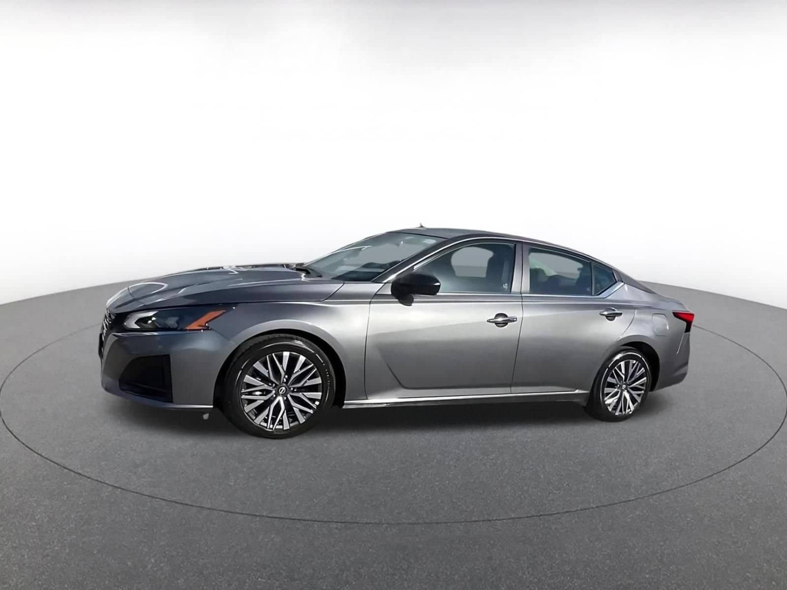 Thumbnail: 2025 Nissan Altima - 8