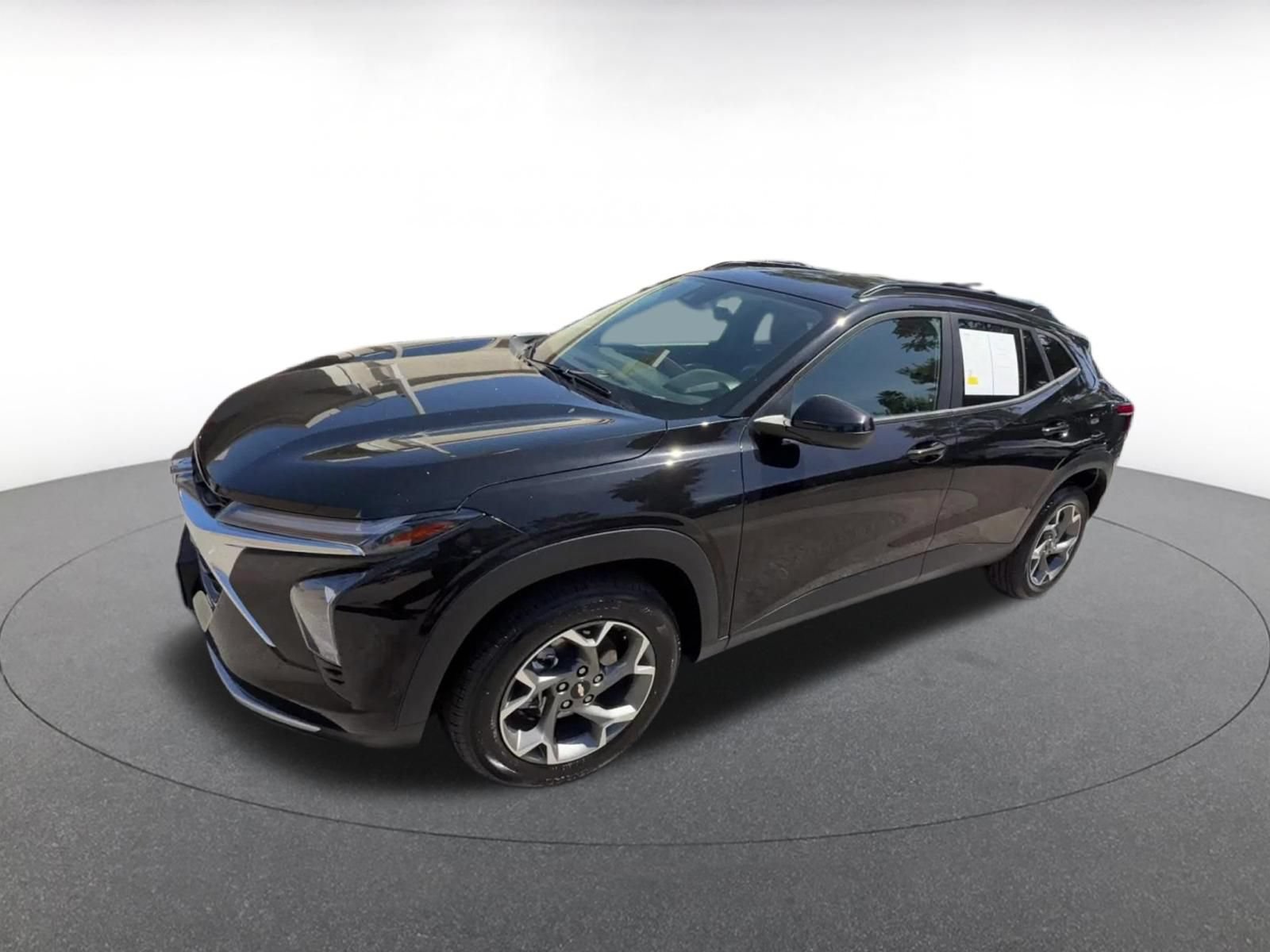 Thumbnail: 2025 Chevrolet Trax - 7