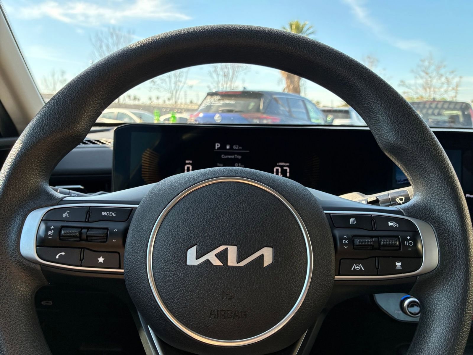 Thumbnail: 2025 Kia K5 - 29