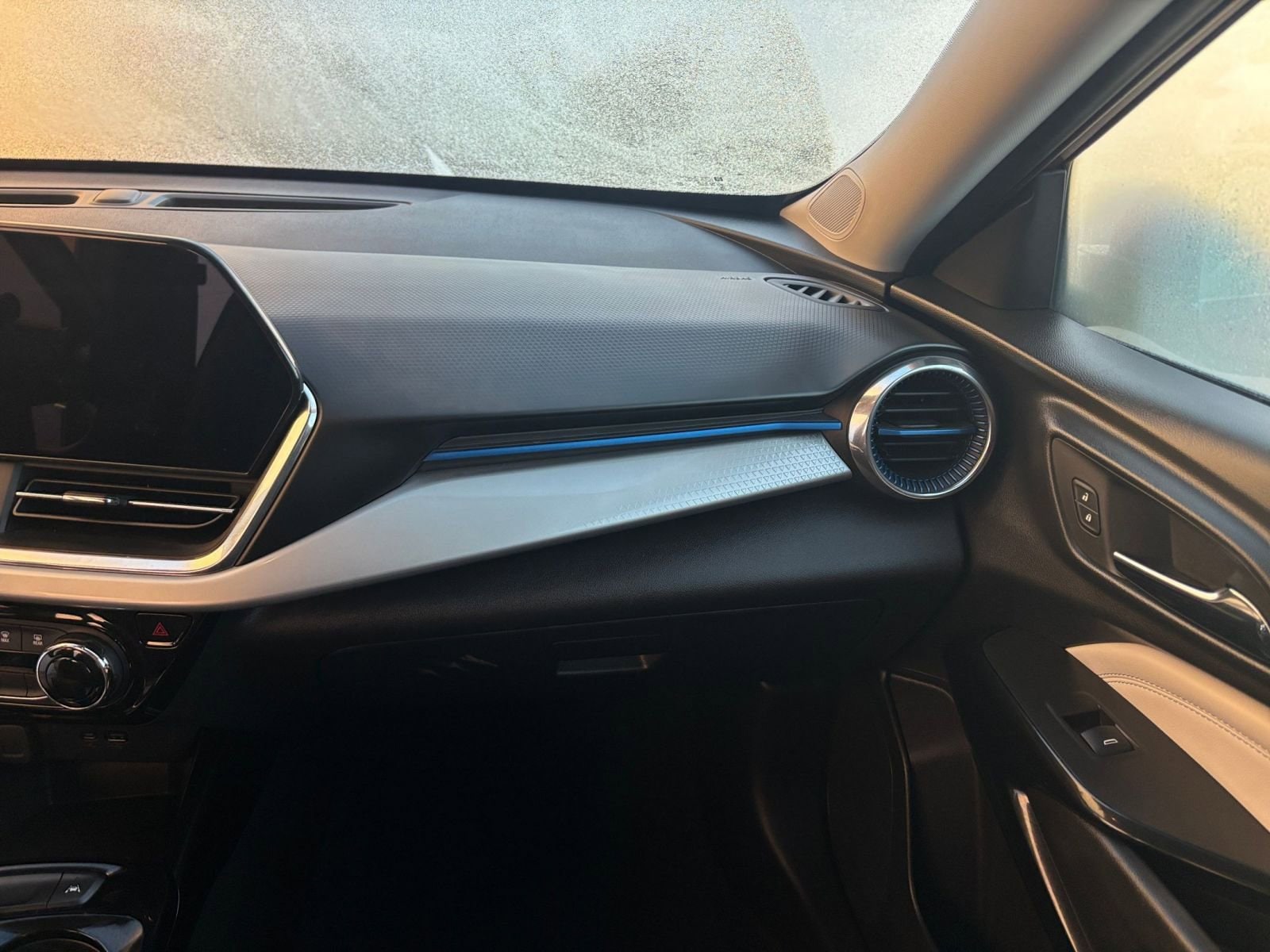 Thumbnail: 2025 Chevrolet Trax - 35