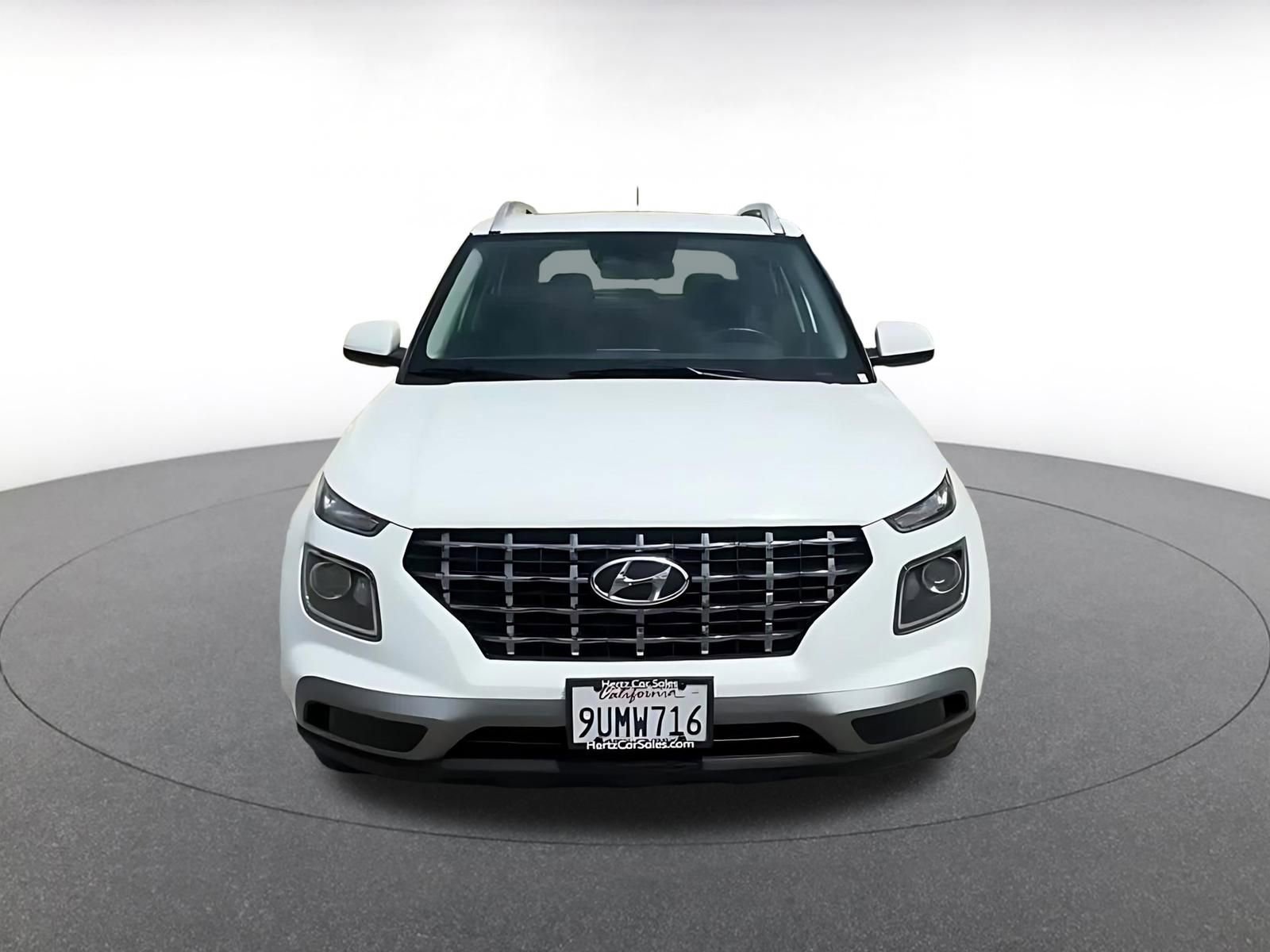 Thumbnail: 2025 Hyundai Venue - 4