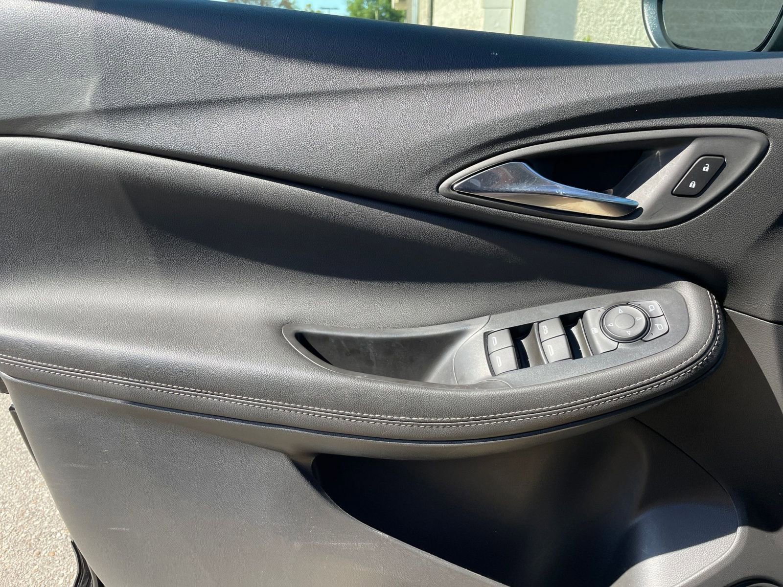 Thumbnail: 2025 Buick Encore GX - 18