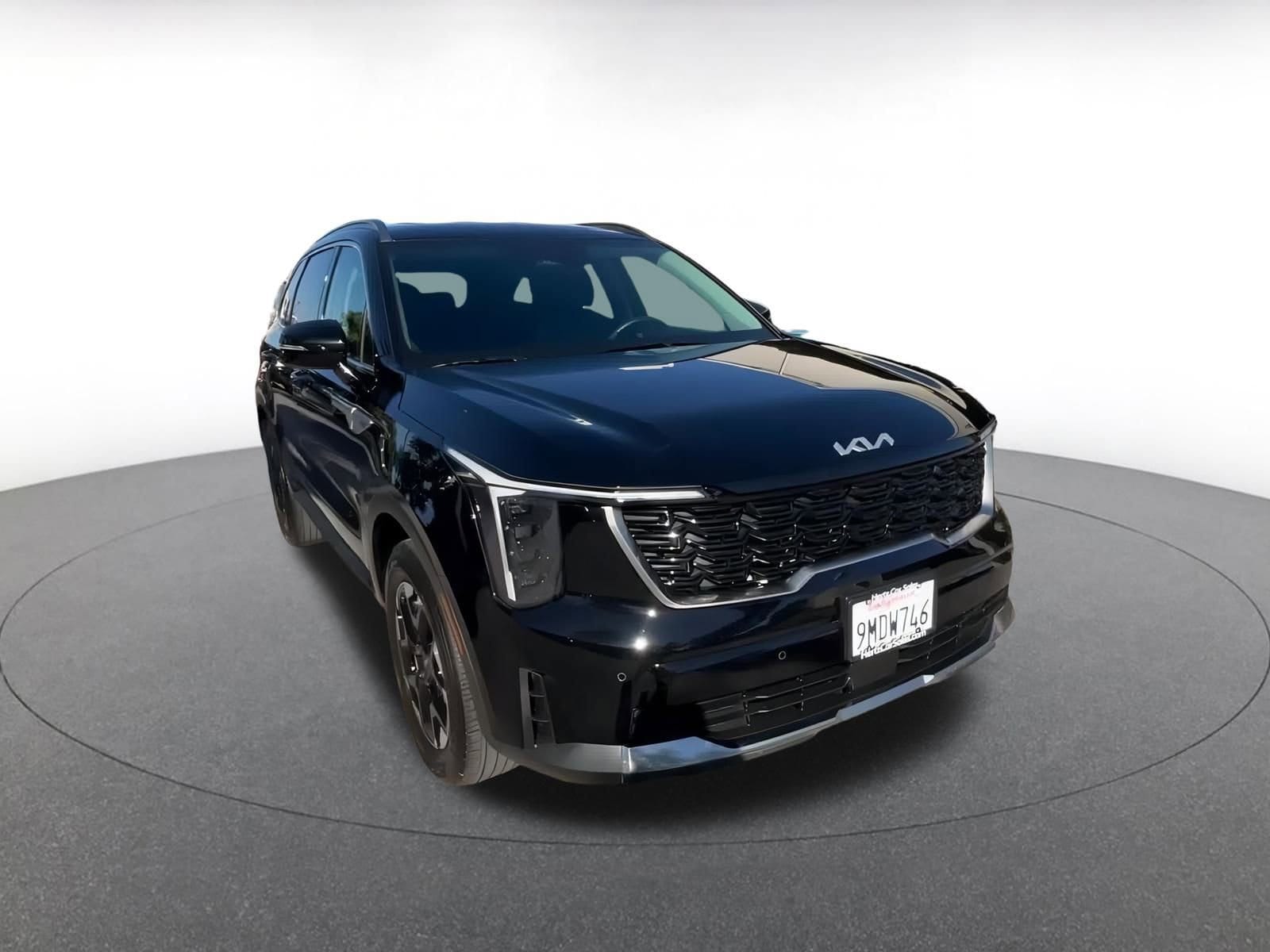 Thumbnail: 2024 Kia Sorento - 2