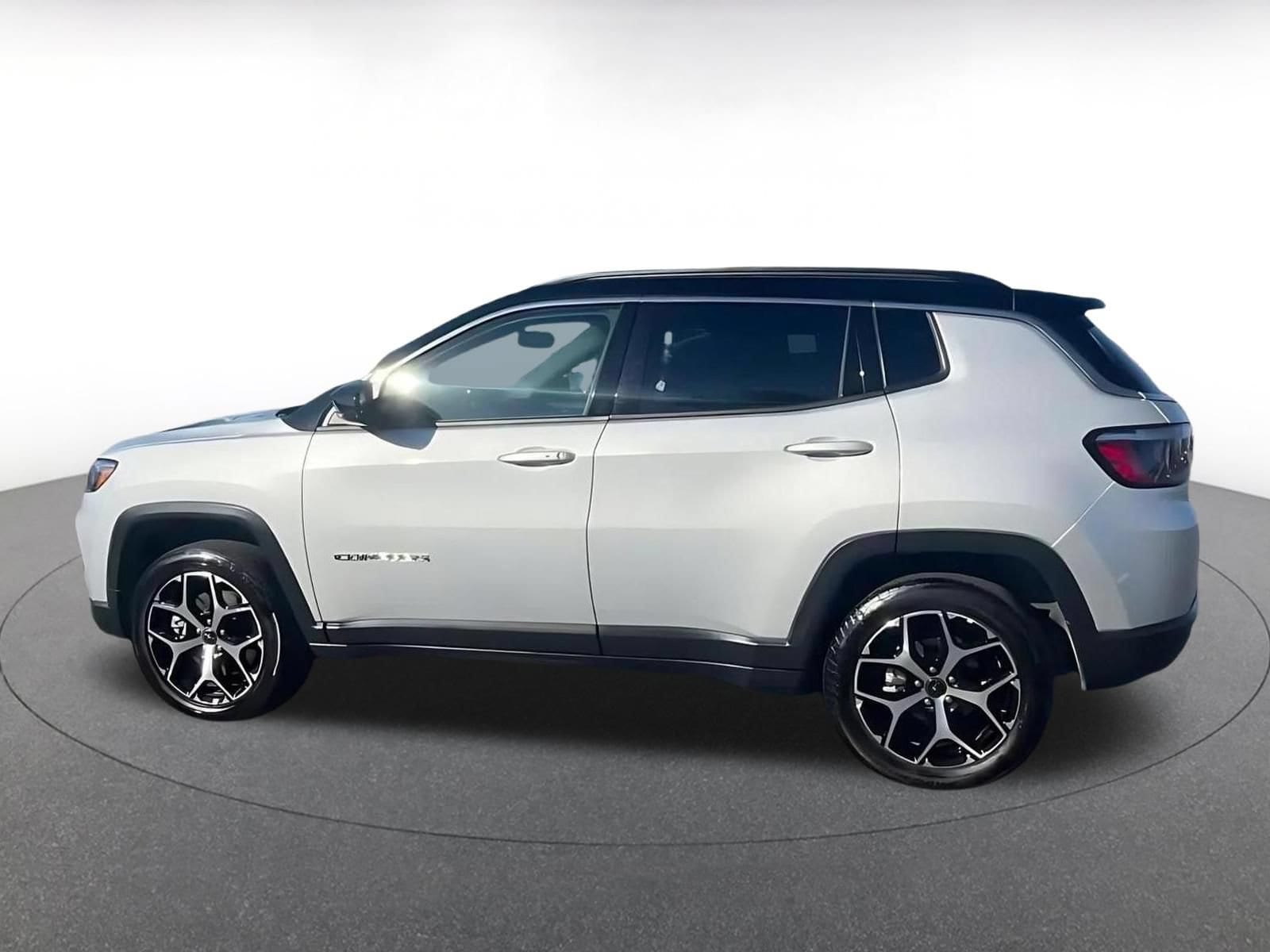 Thumbnail: 2025 Jeep Compass - 9