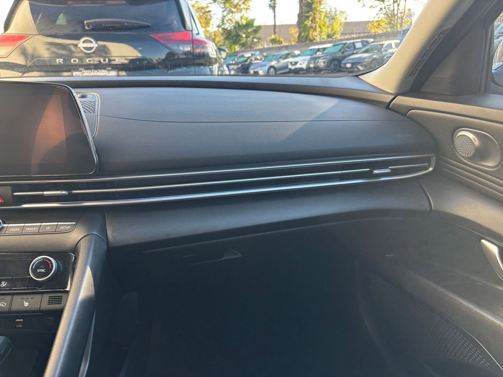 Thumbnail: 2025 Hyundai Elantra - 35