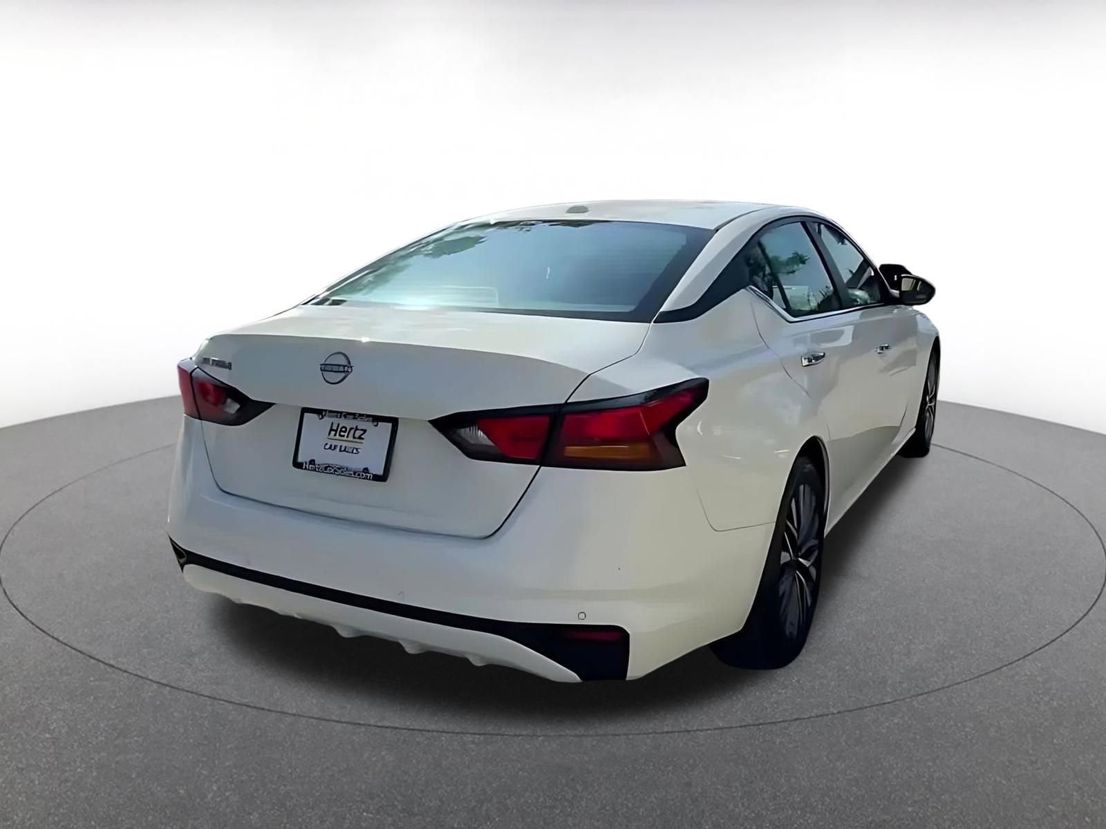 Thumbnail: 2025 Nissan Altima - 14