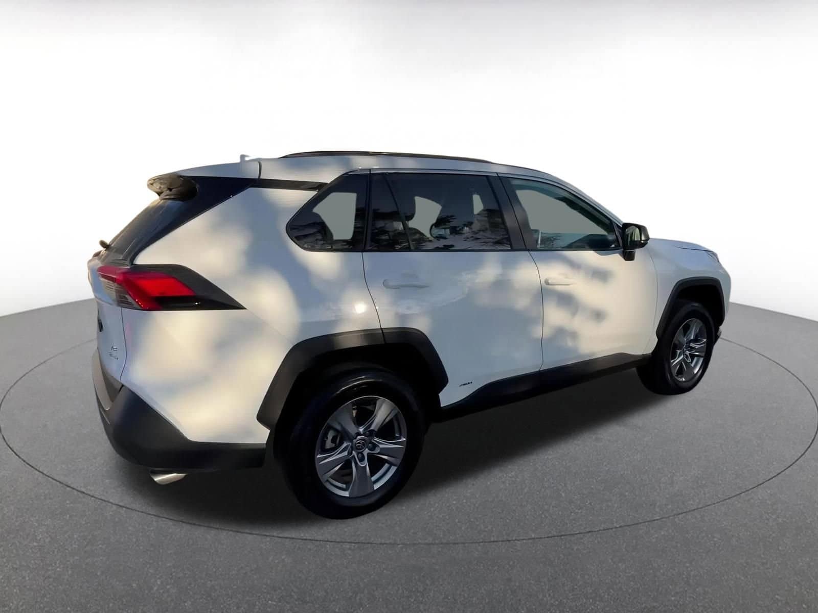 Thumbnail: 2025 Toyota RAV4 - 23