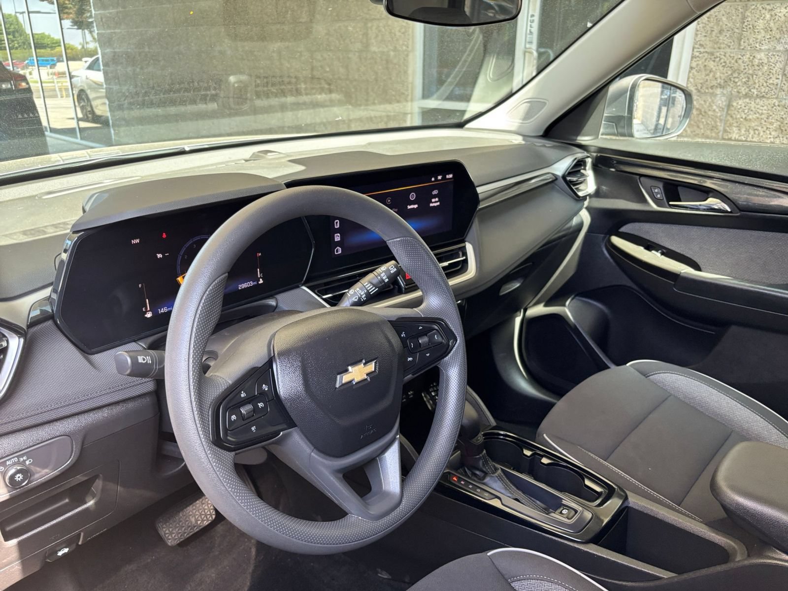 Thumbnail: 2025 Chevrolet TrailBlazer - 32